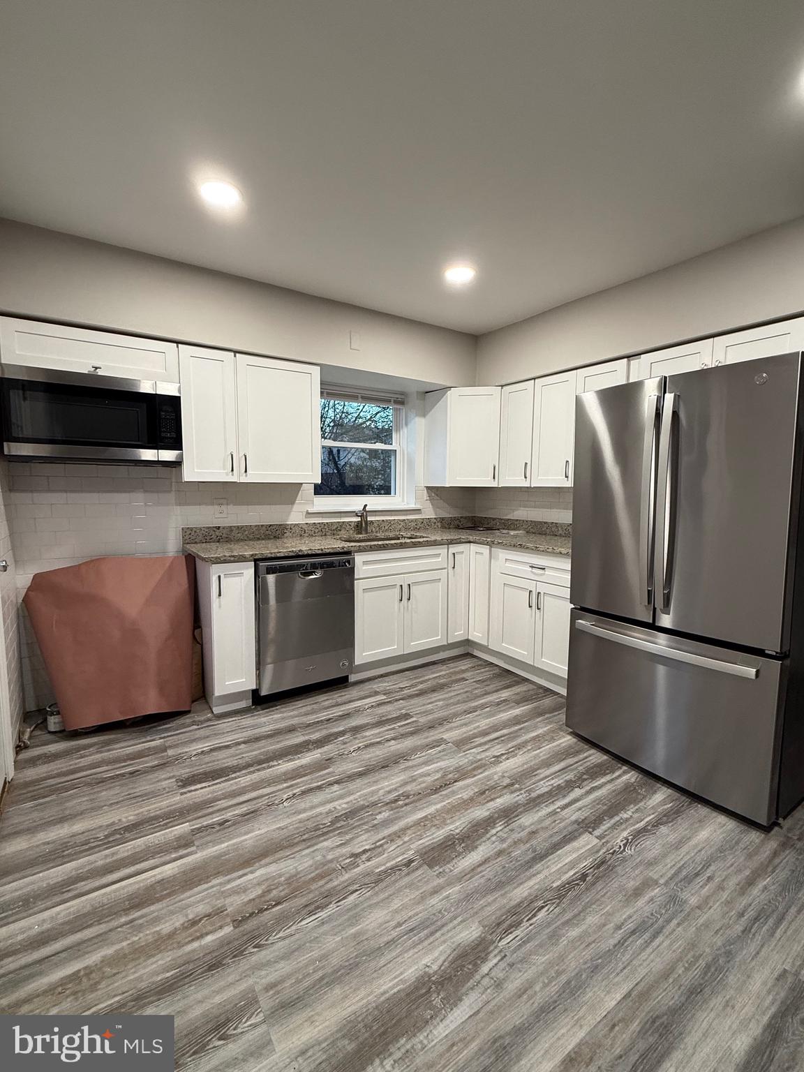 ANNALANE TERRACE - Residential Lease