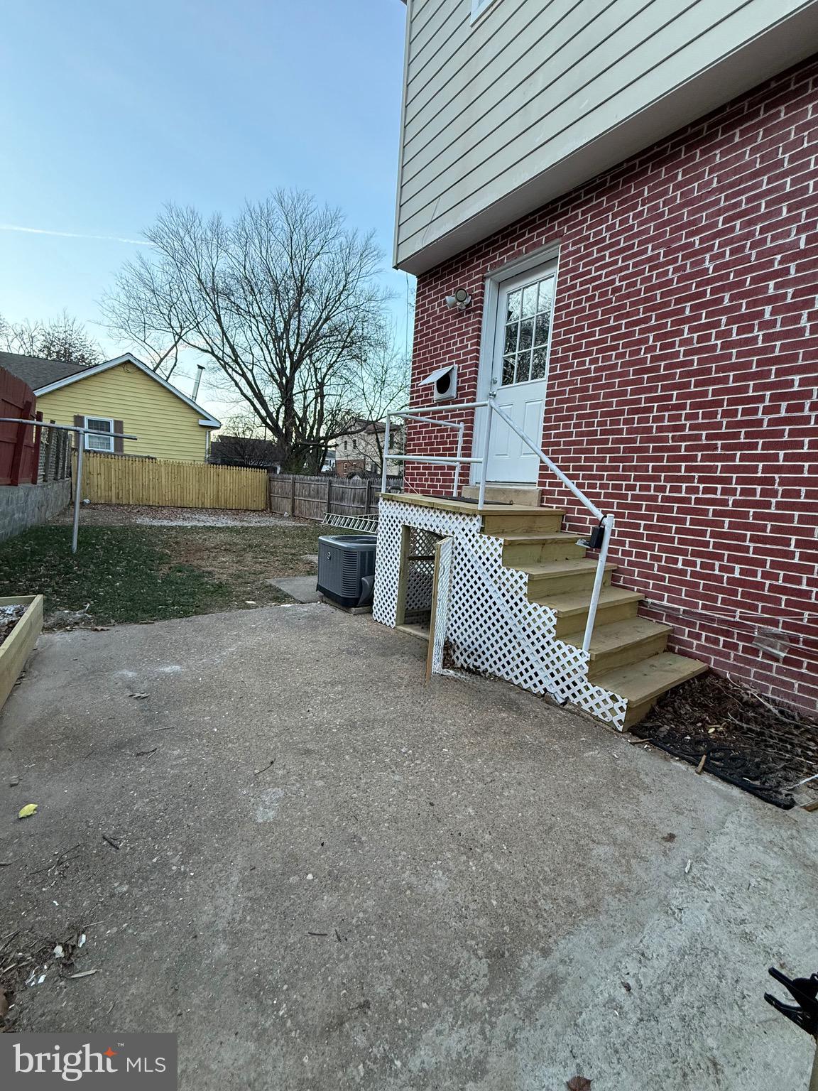 ANNALANE TERRACE - Residential Lease