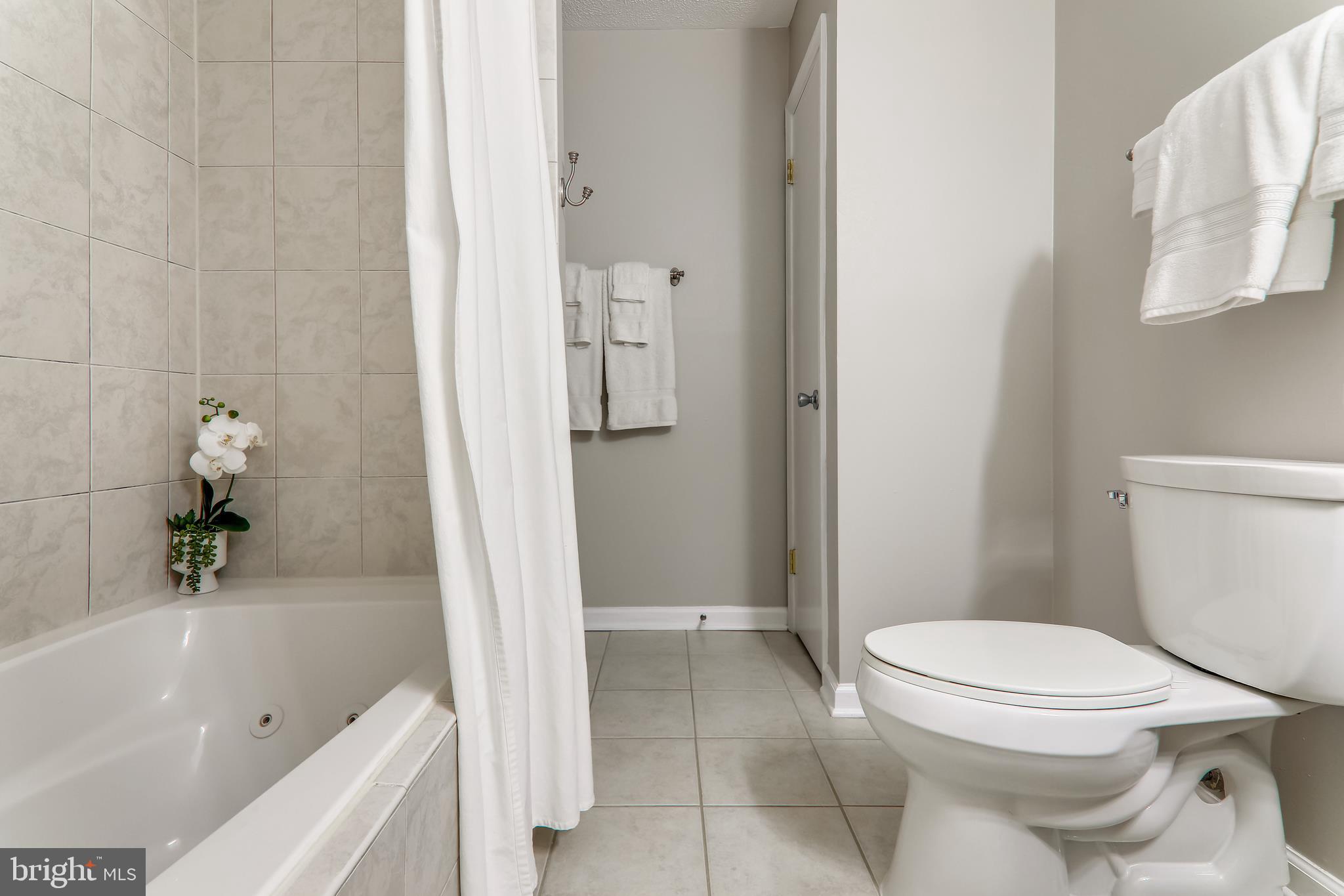 WILLOW POINT - Residential