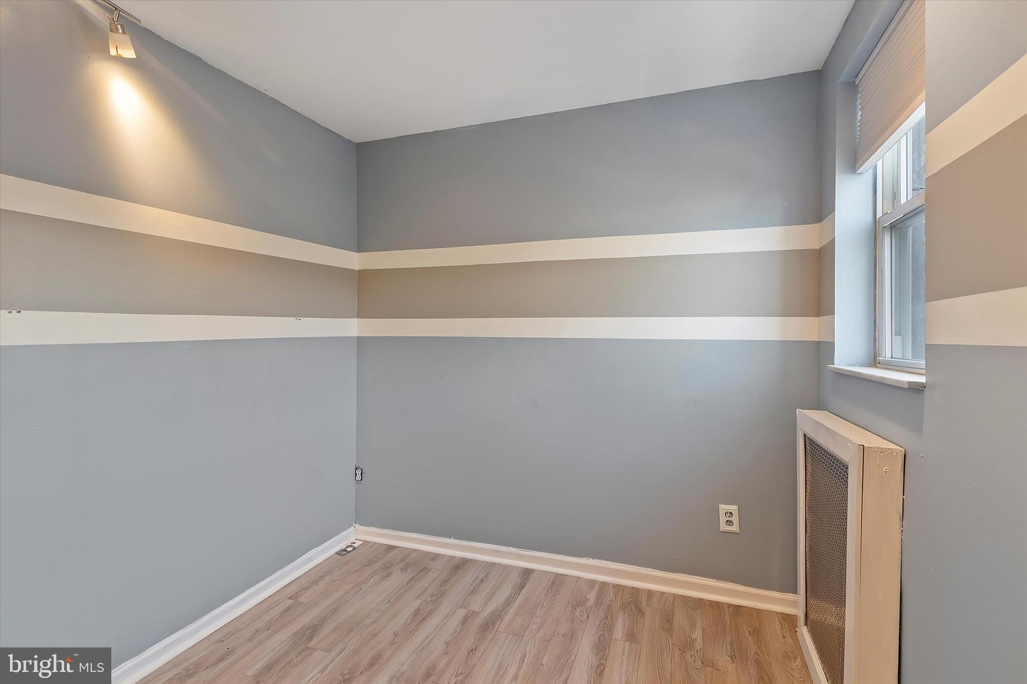 LOWER MOYAMENSING - Residential