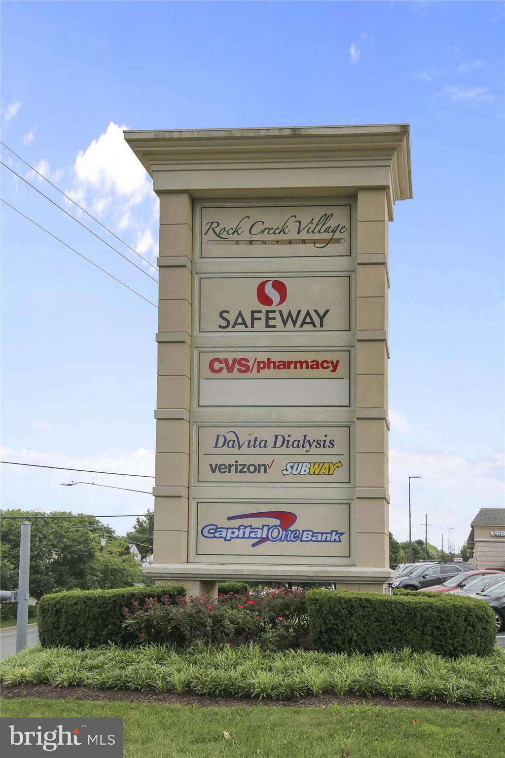 NORBECK MANOR - Residential