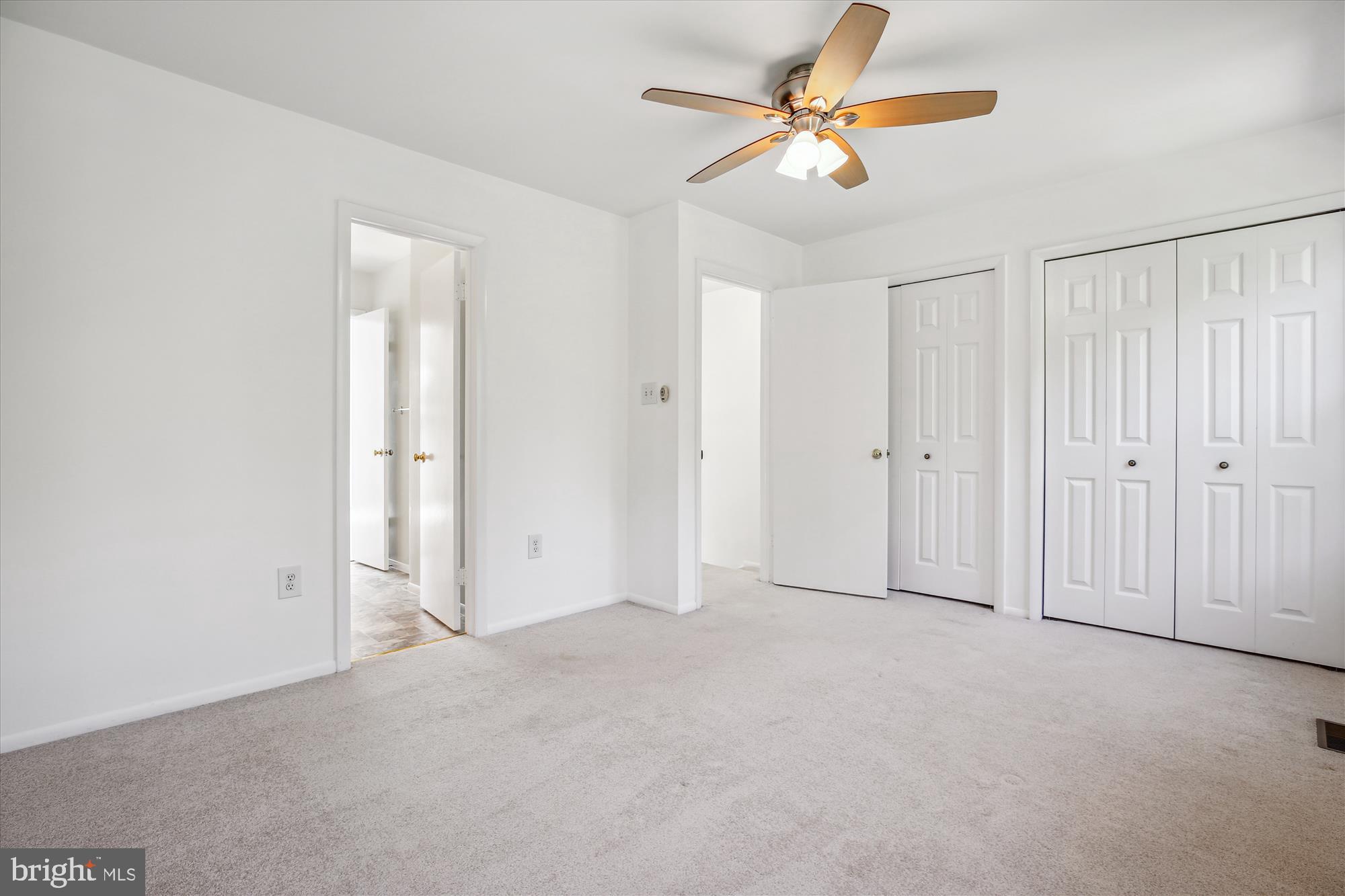 NORBECK MANOR - Residential