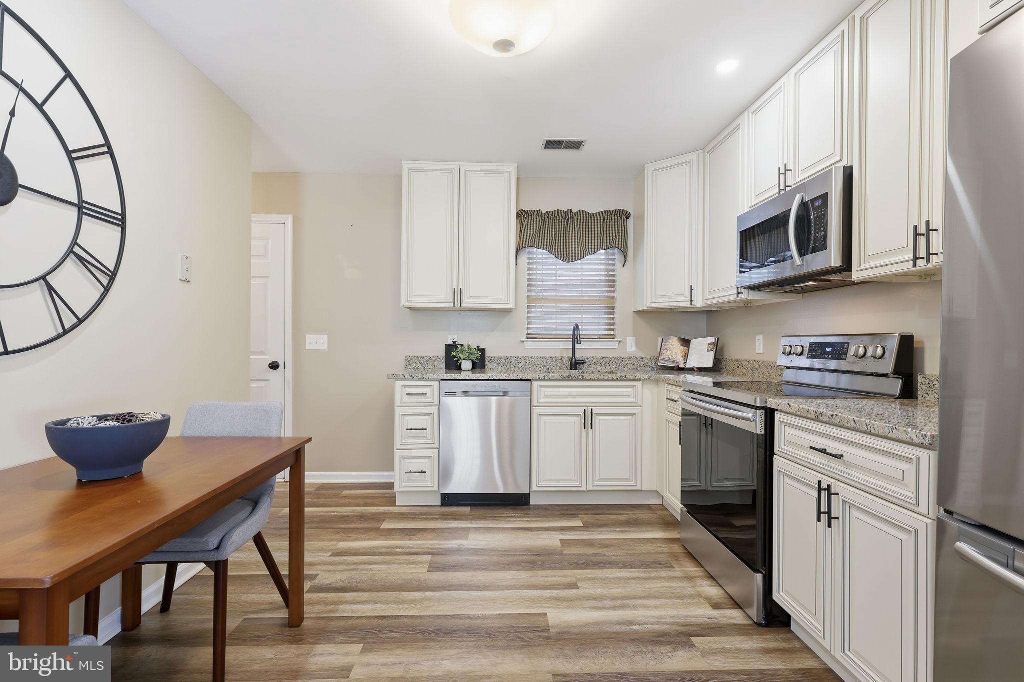 AVENROWE - Residential