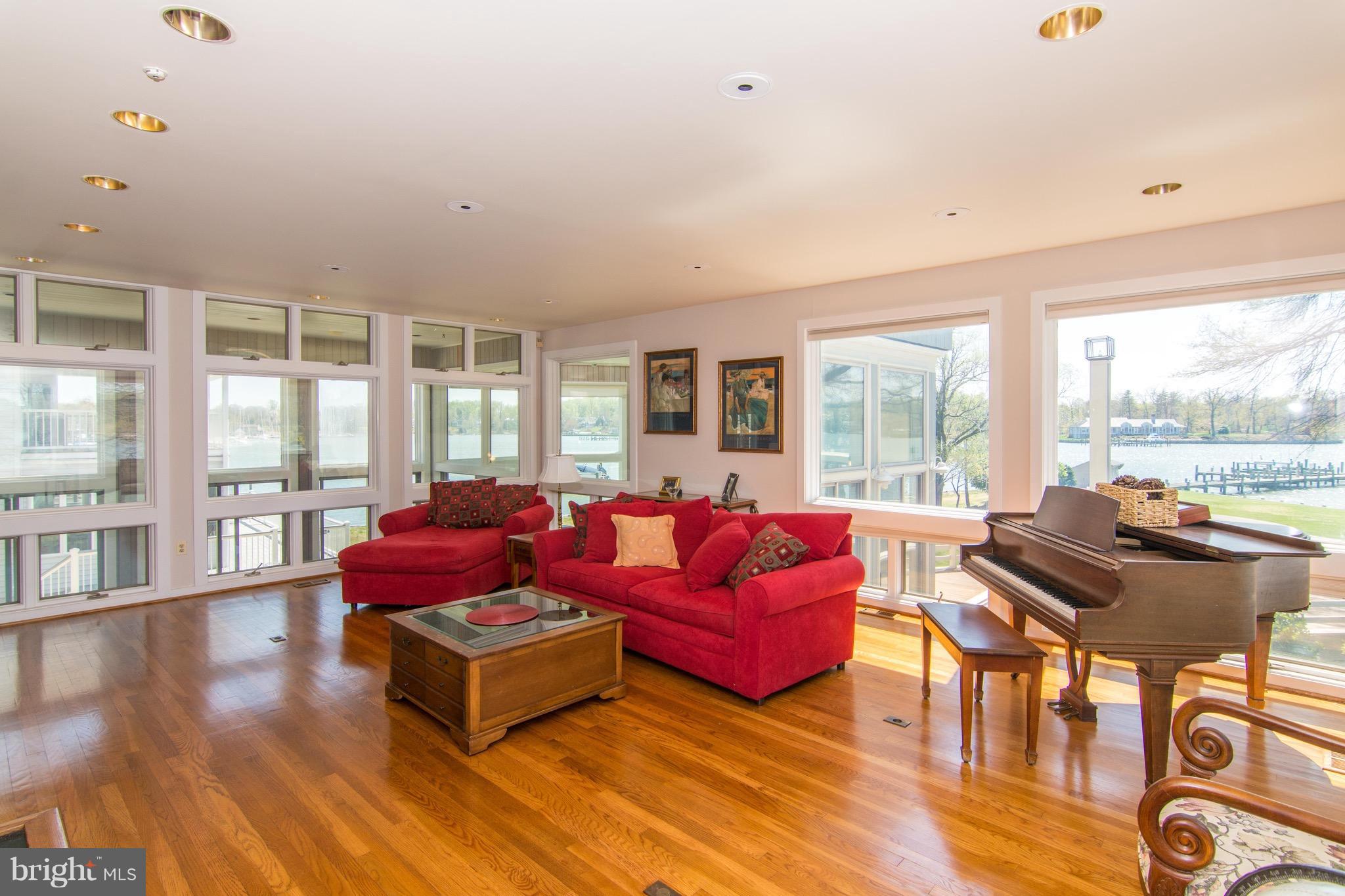 BAY RIDGE - Residential