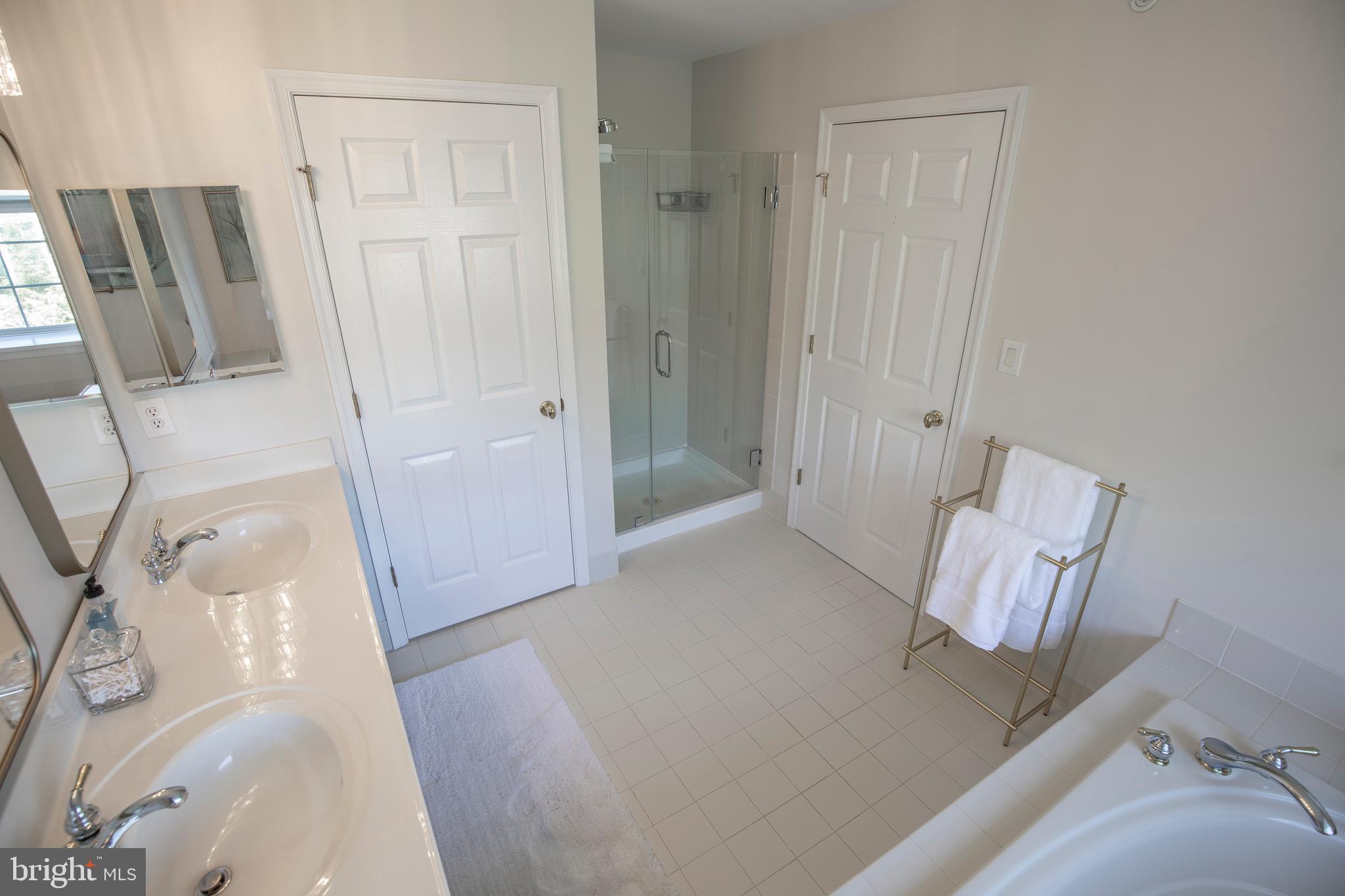 DEVONSHIRE ESTATES - Residential