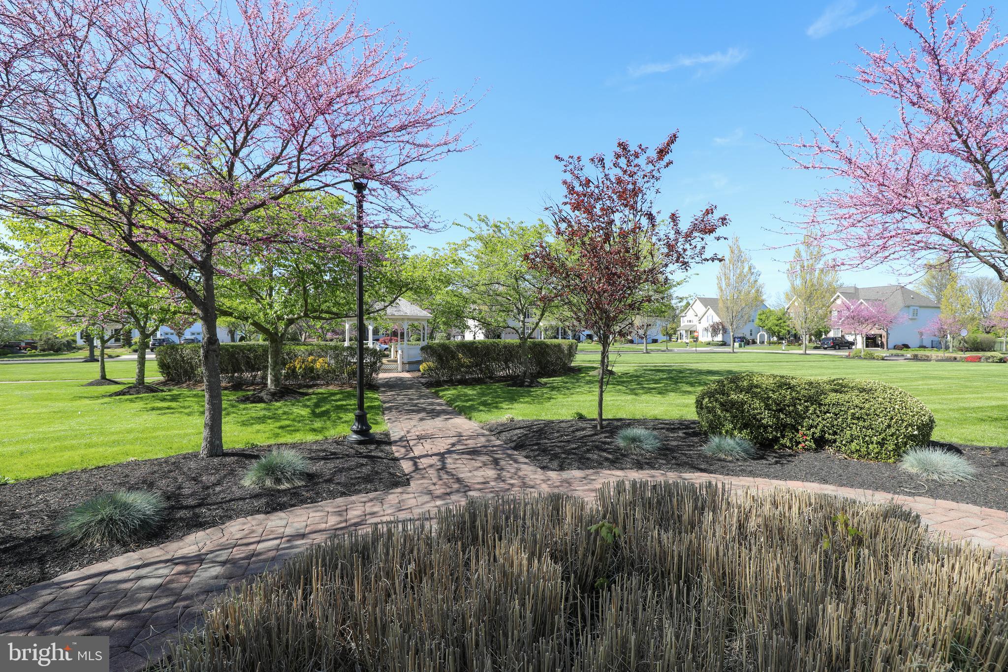 DEVONSHIRE ESTATES - Residential