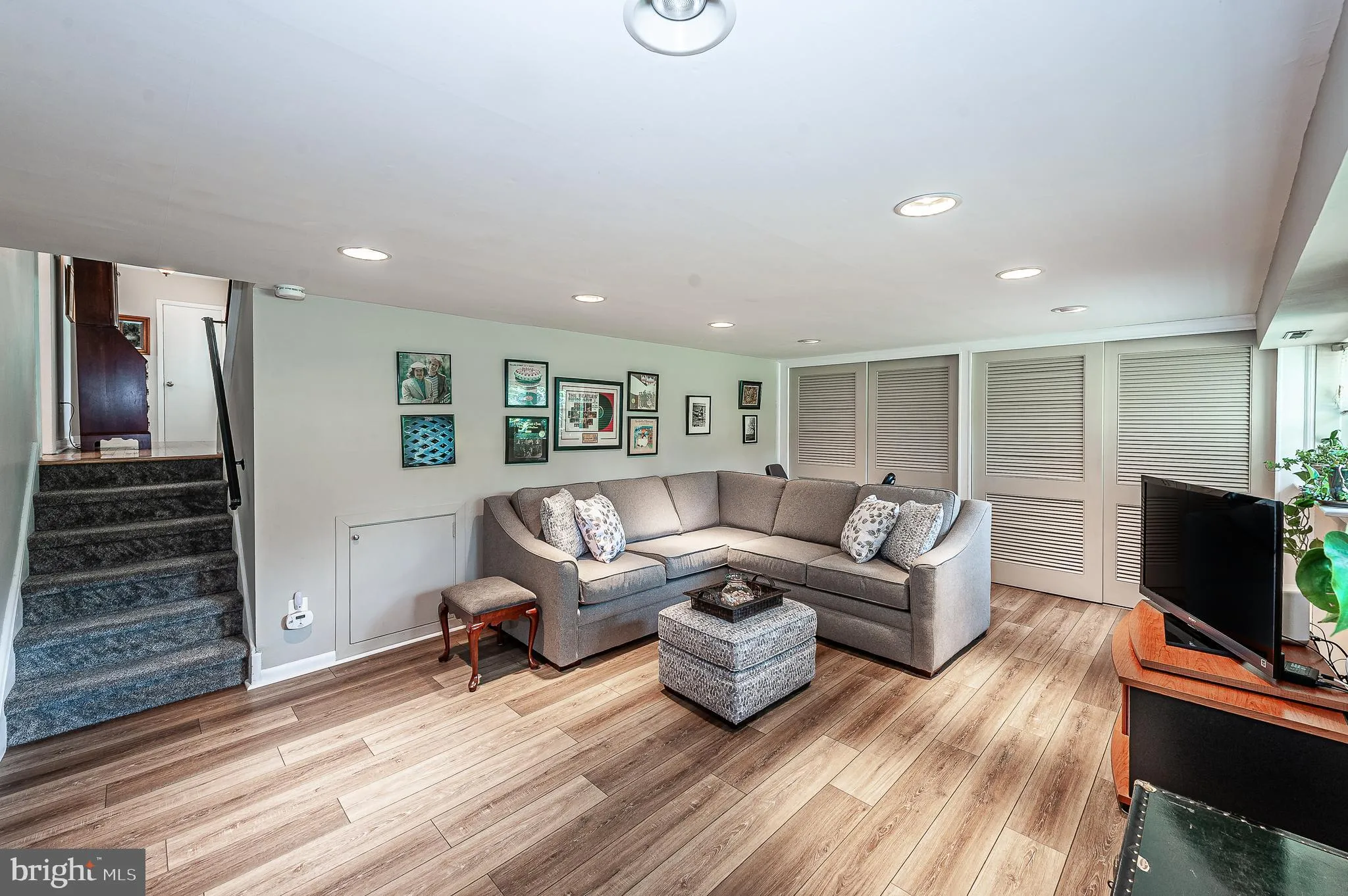 Turnersville, New Jersey 08012, United States, 3 Bedrooms Bedrooms, ,2 BathroomsBathrooms,Residential,Pending,183524