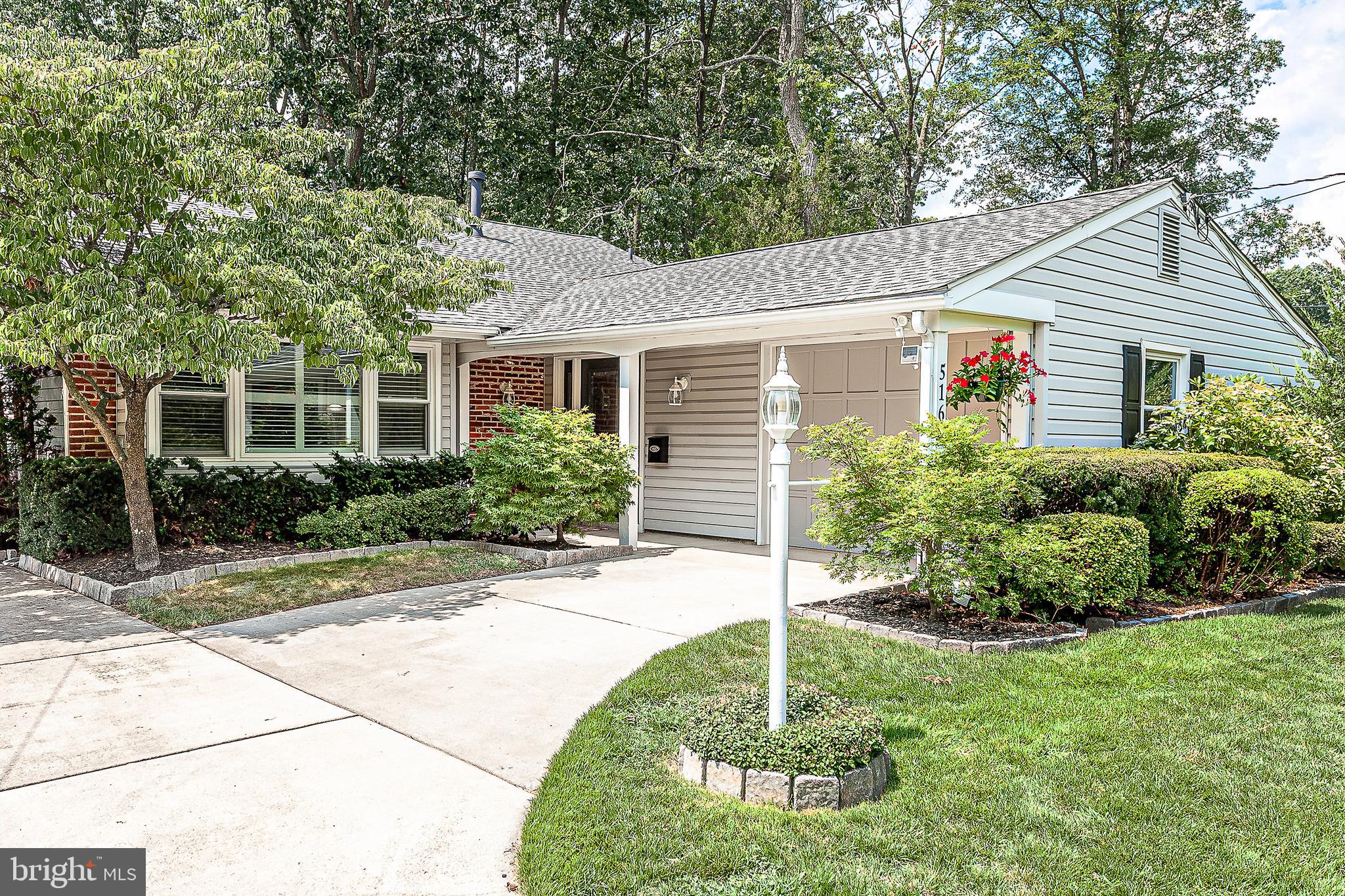 516 WHITMAN DRIVE