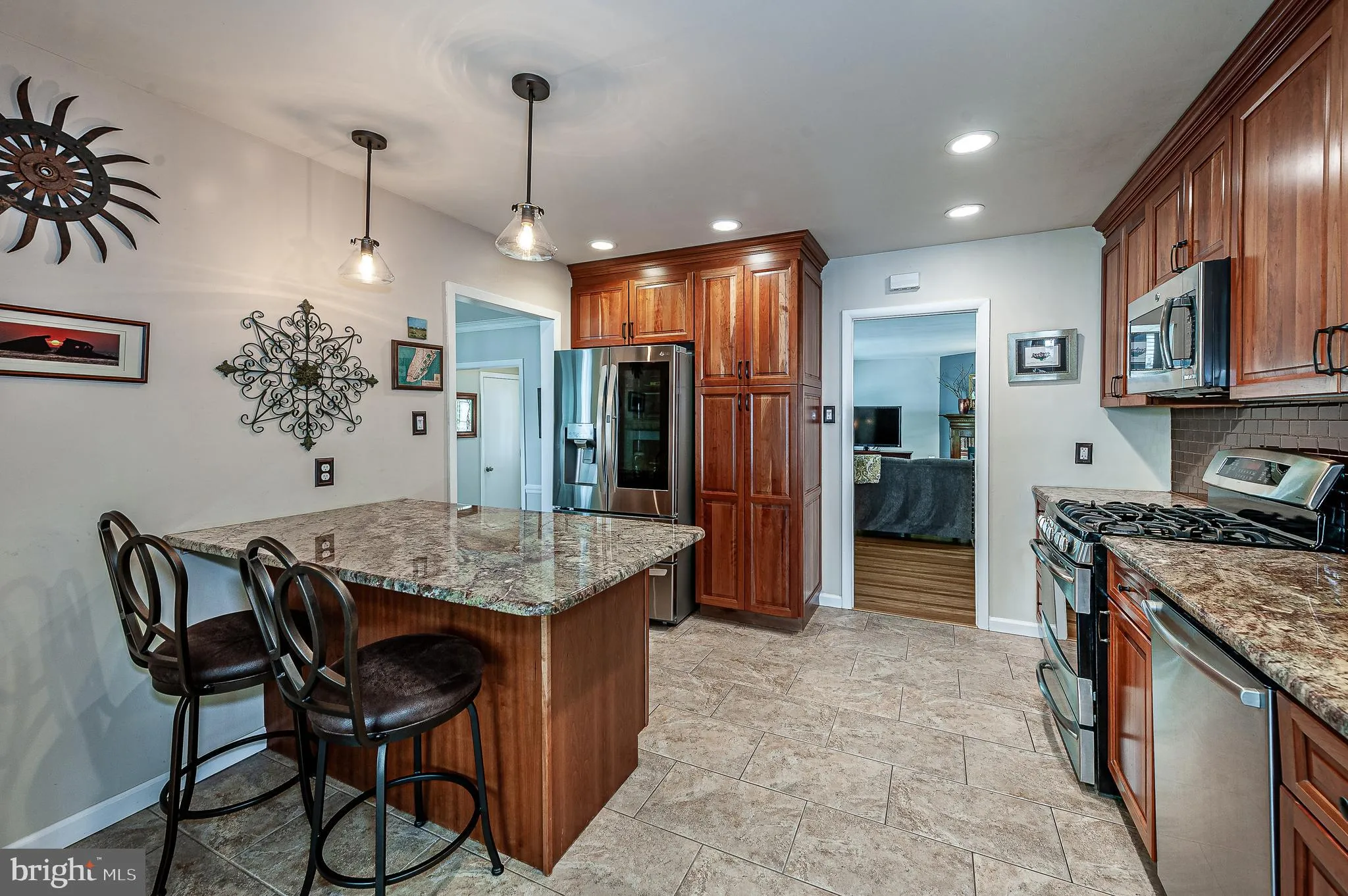 Turnersville, New Jersey 08012, United States, 3 Bedrooms Bedrooms, ,2 BathroomsBathrooms,Residential,Pending,183524