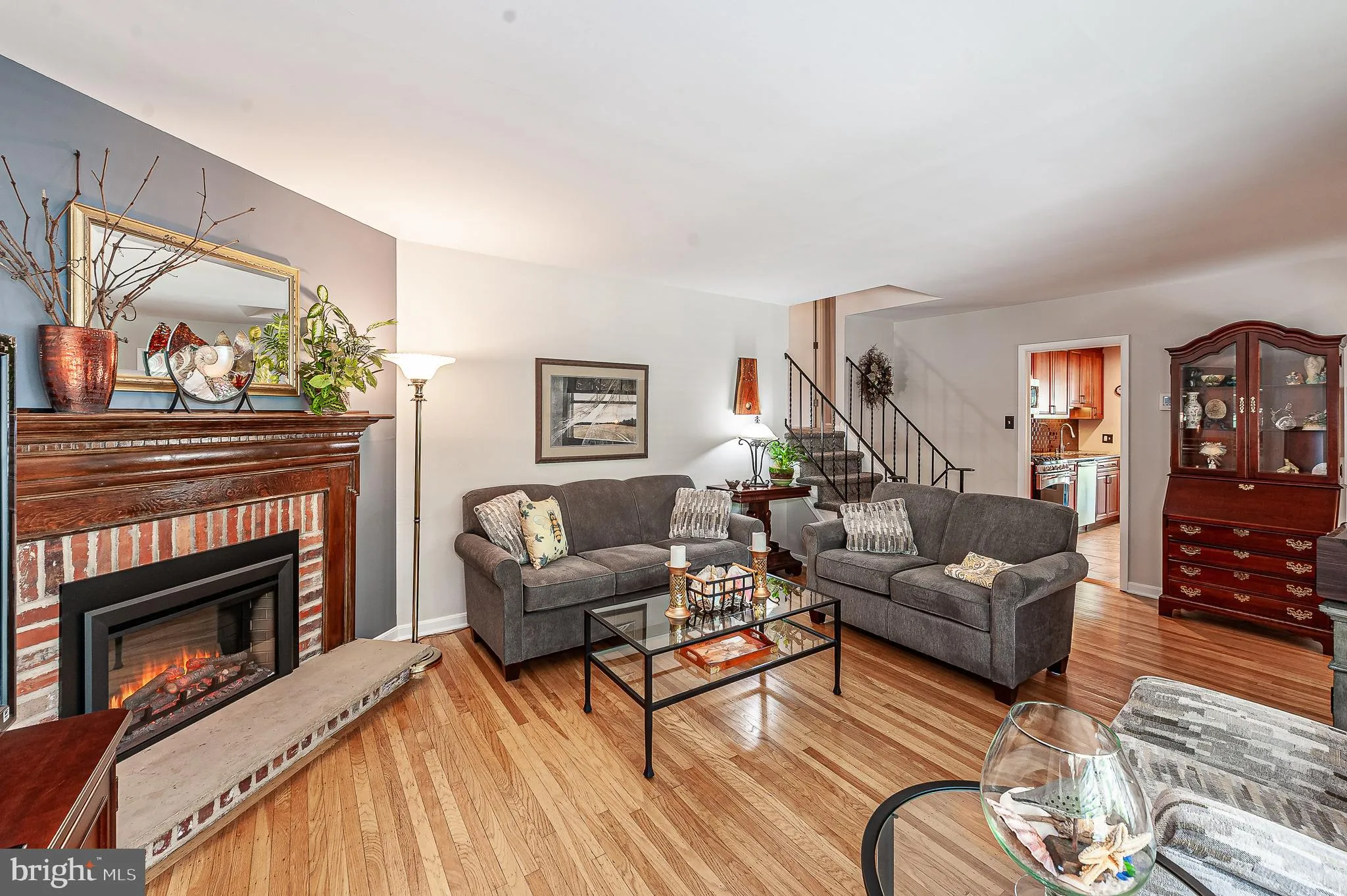 Turnersville, New Jersey 08012, United States, 3 Bedrooms Bedrooms, ,2 BathroomsBathrooms,Residential,Pending,183524