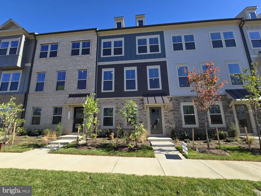 TUSCARORA VILLAGE - Residential Lease