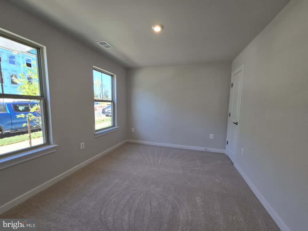 TUSCARORA VILLAGE - Residential Lease