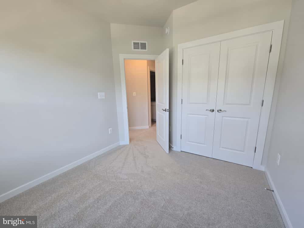 TUSCARORA VILLAGE - Residential Lease