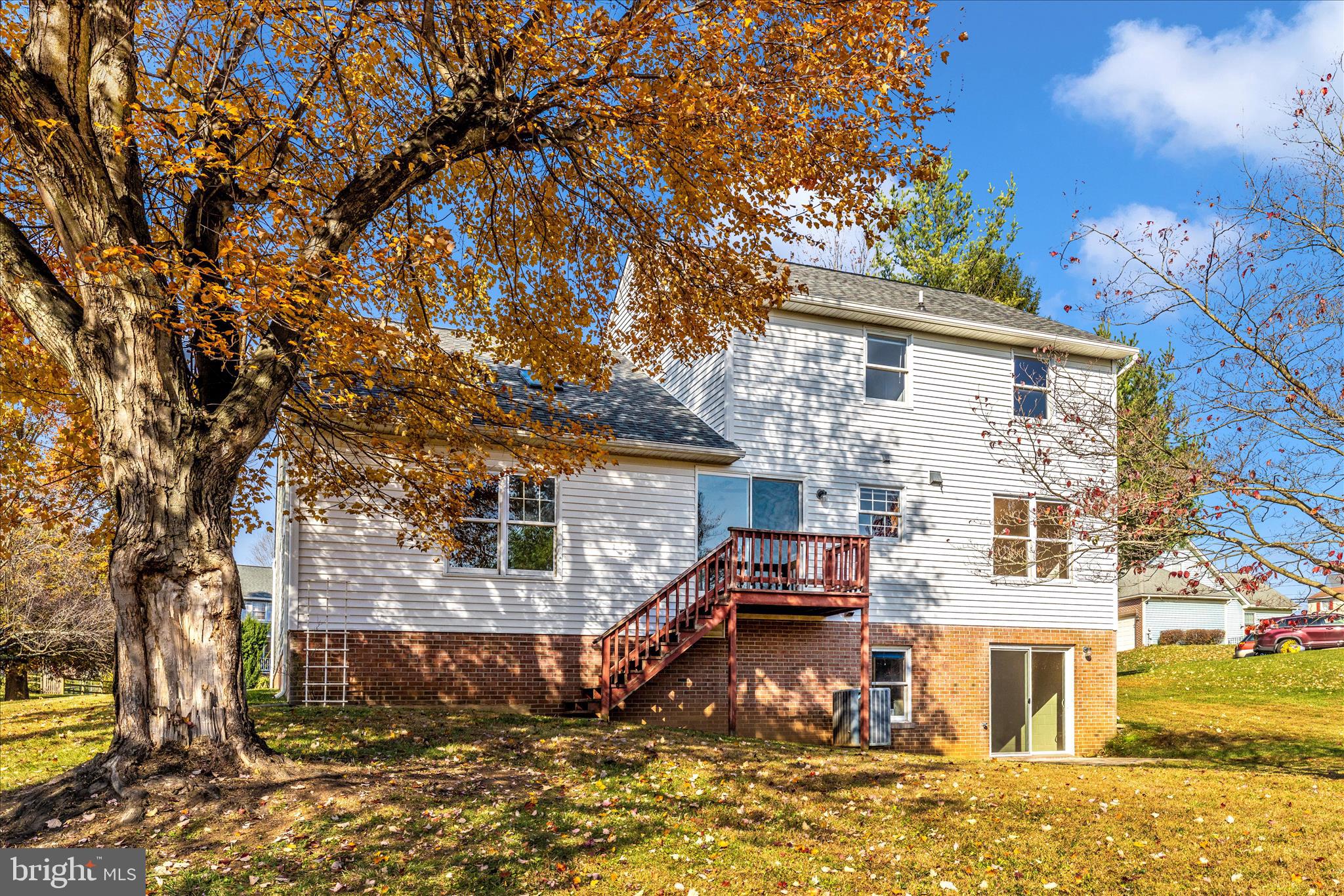 MEADOWRIDGE - Residential