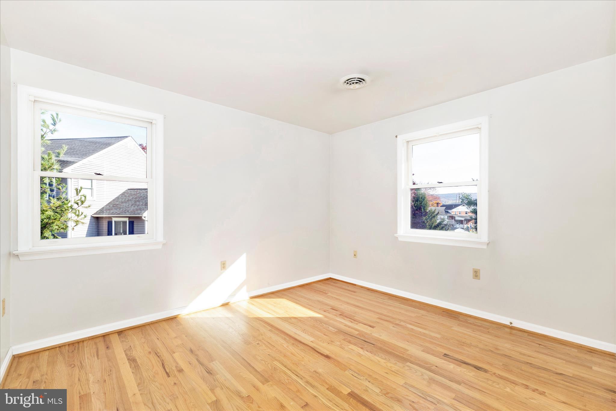 MEADOWRIDGE - Residential