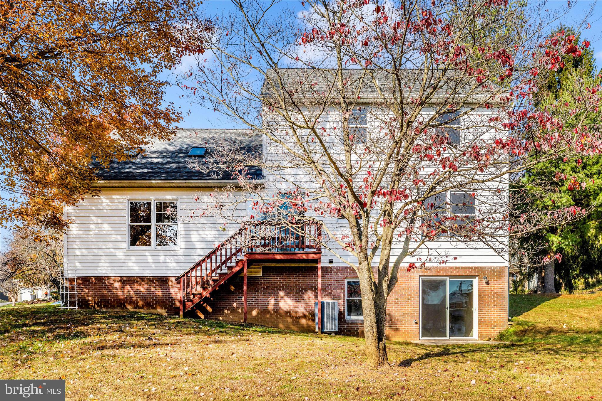 MEADOWRIDGE - Residential