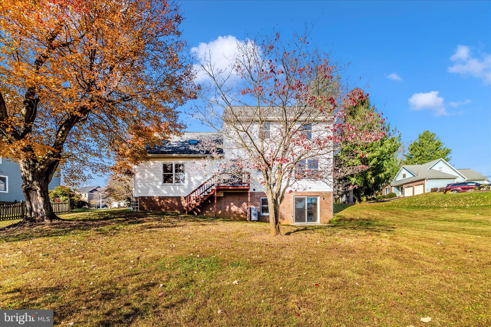 MEADOWRIDGE - Residential