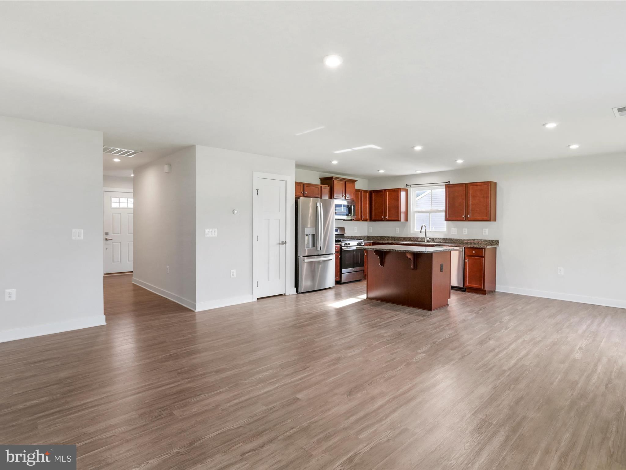 THE LAKES AT MARTINSBURG - Residential