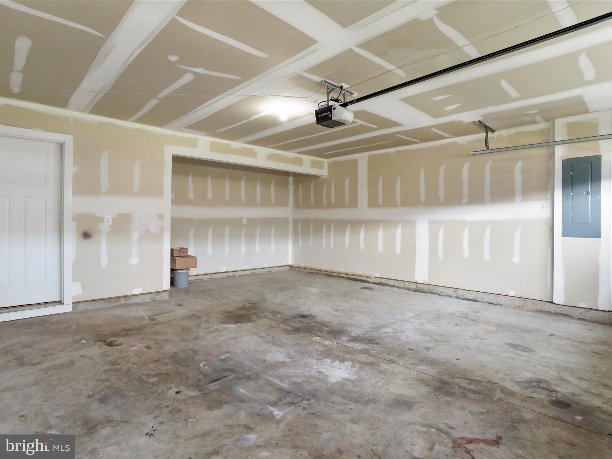 THE LAKES AT MARTINSBURG - Residential