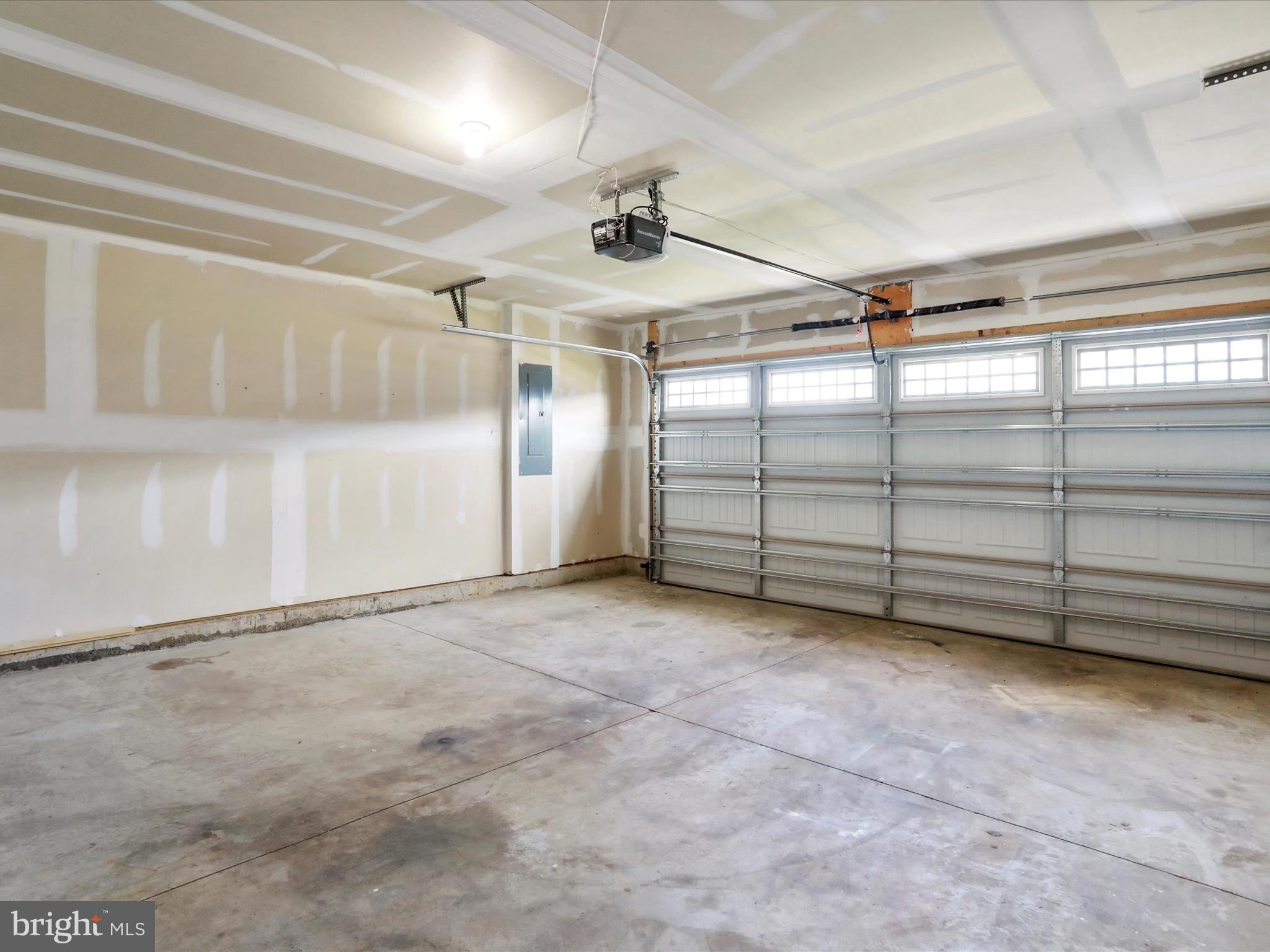 THE LAKES AT MARTINSBURG - Residential