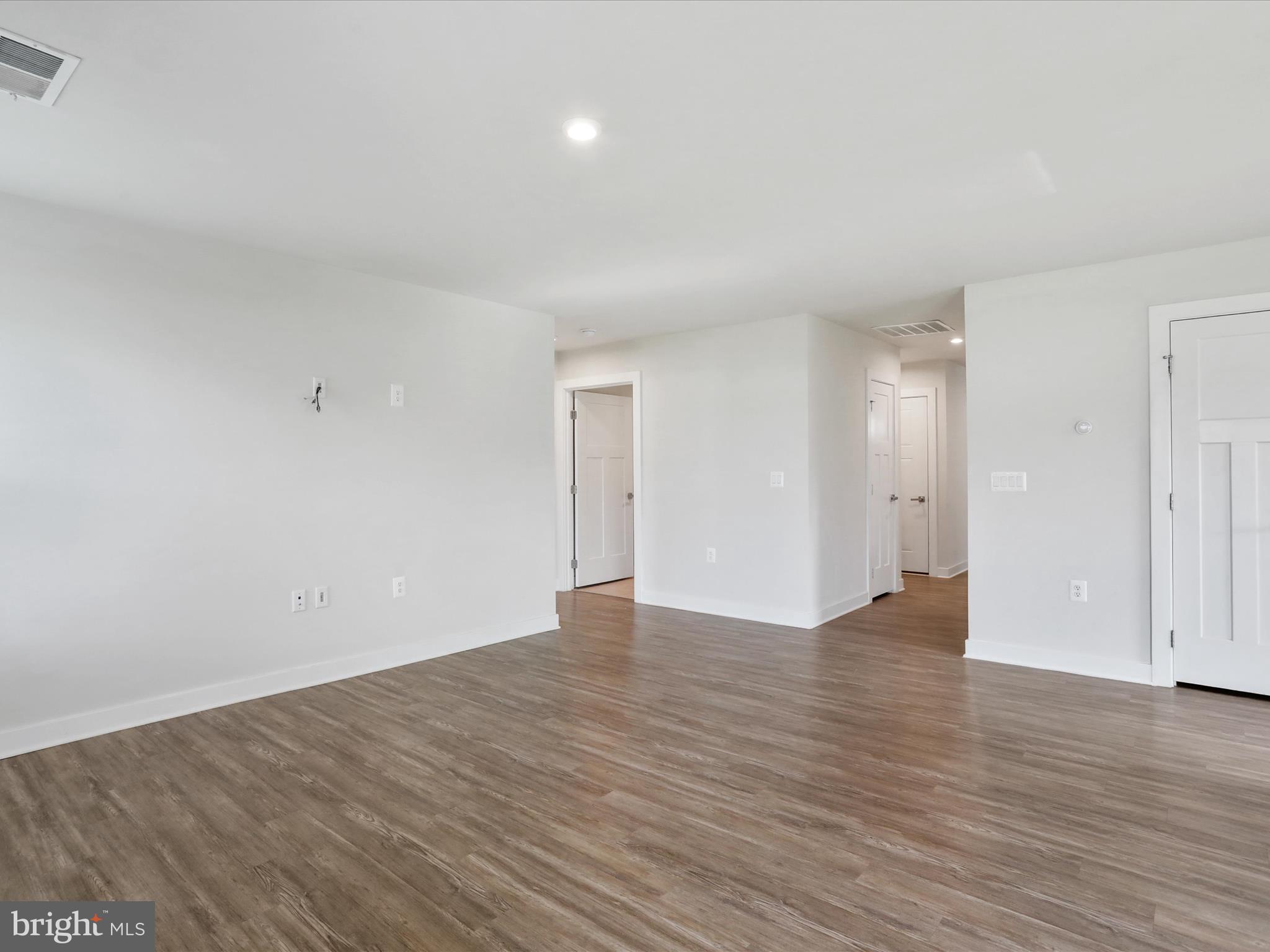 THE LAKES AT MARTINSBURG - Residential