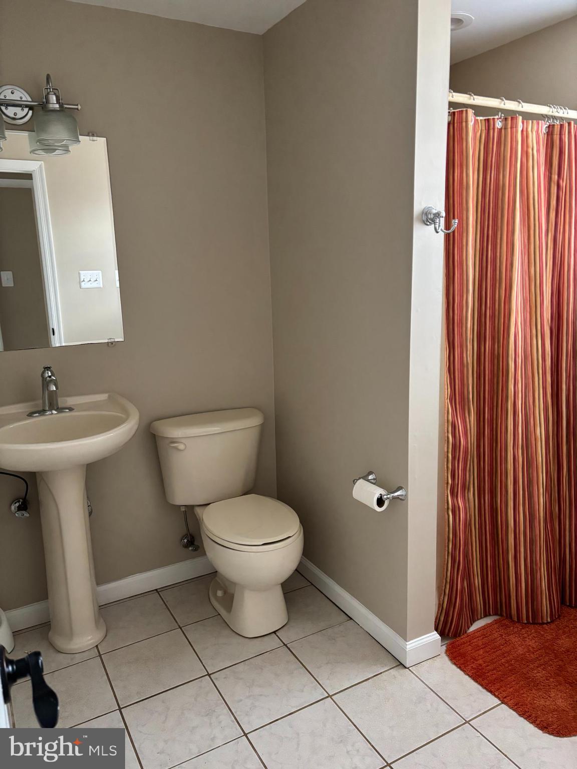 FAIRVIEW  BEACH - Residential Lease