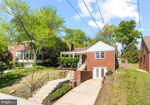 2414 59th Place, Cheverly, MD MLS: MDPG2149146