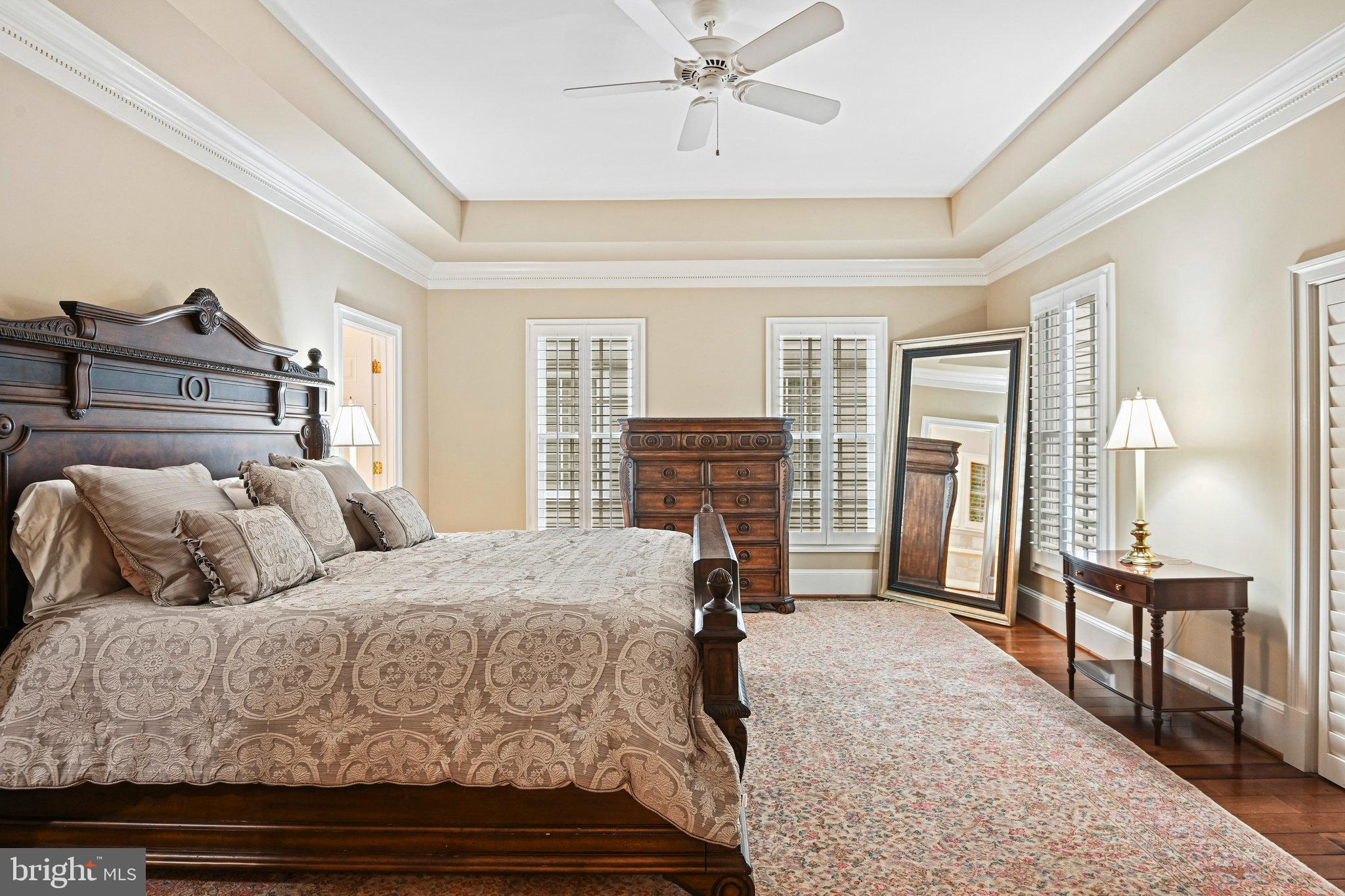 WILLIAMSBURG COMMONS - Residential