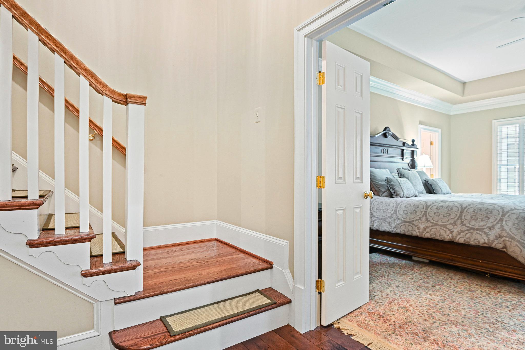 WILLIAMSBURG COMMONS - Residential