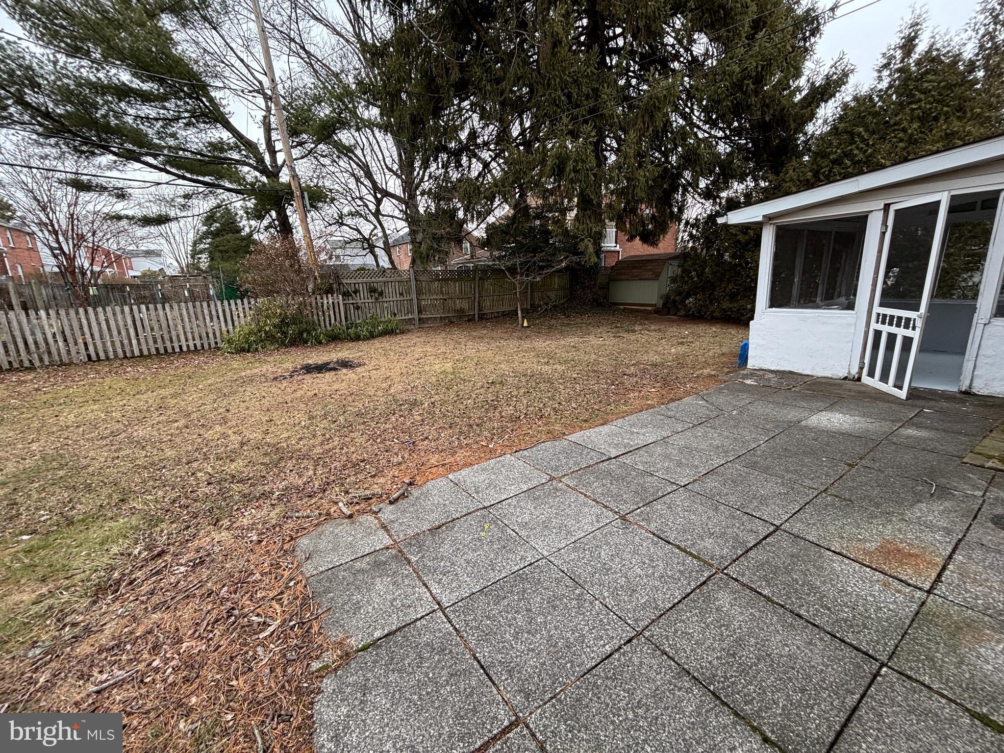 VALLEY VIEW - Residential Lease