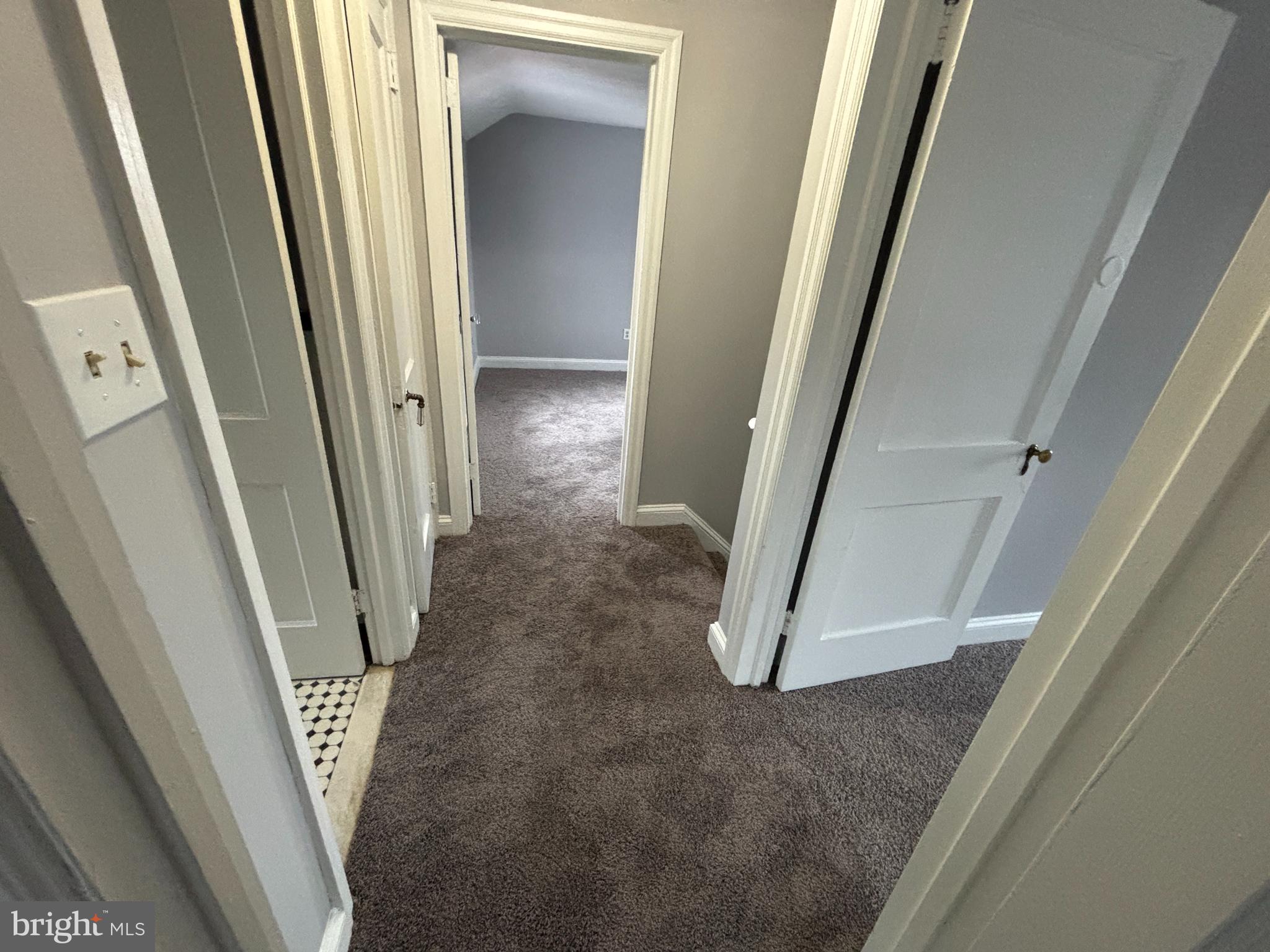 VALLEY VIEW - Residential Lease