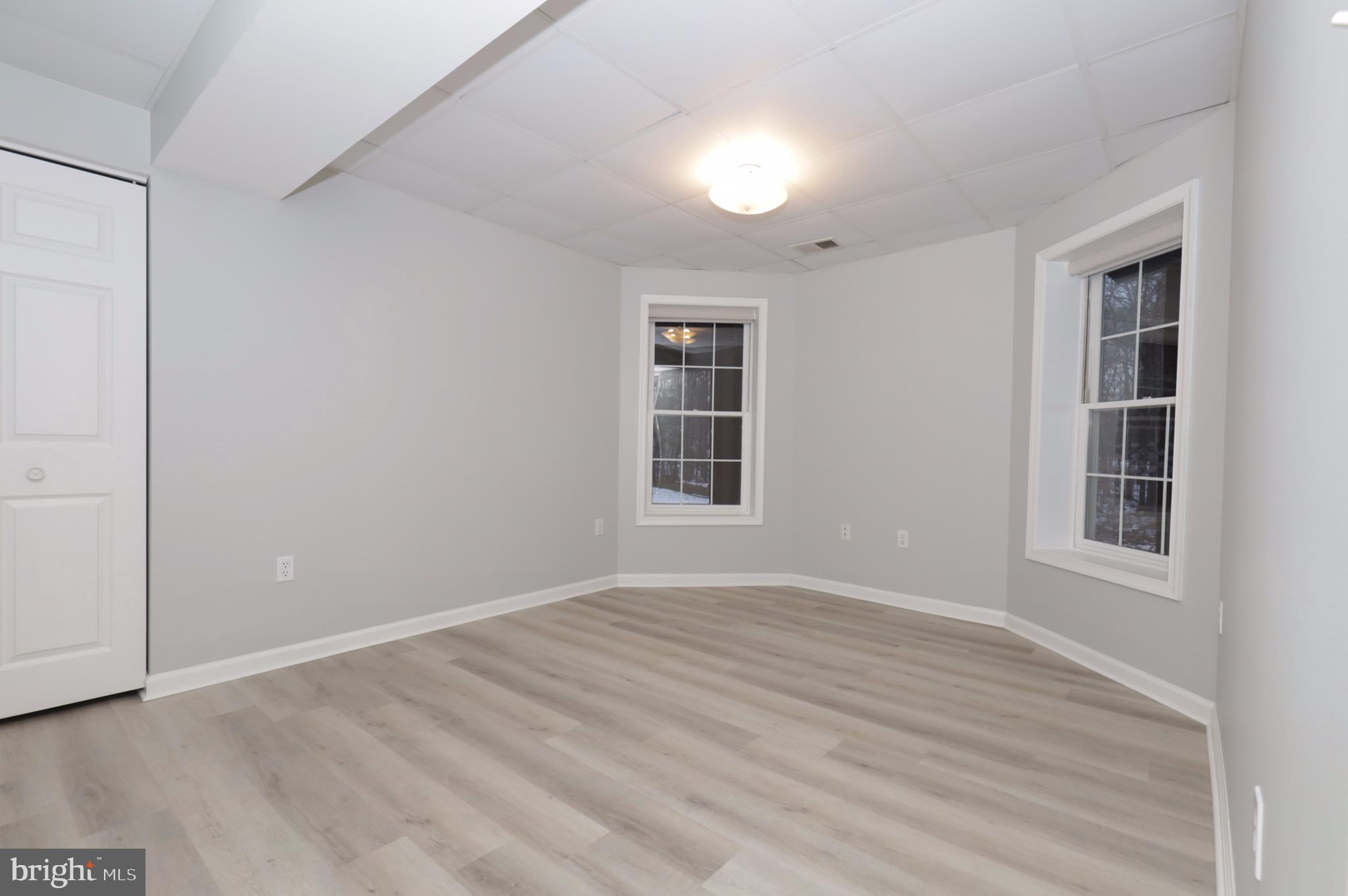 CROSSPOINTE - Residential