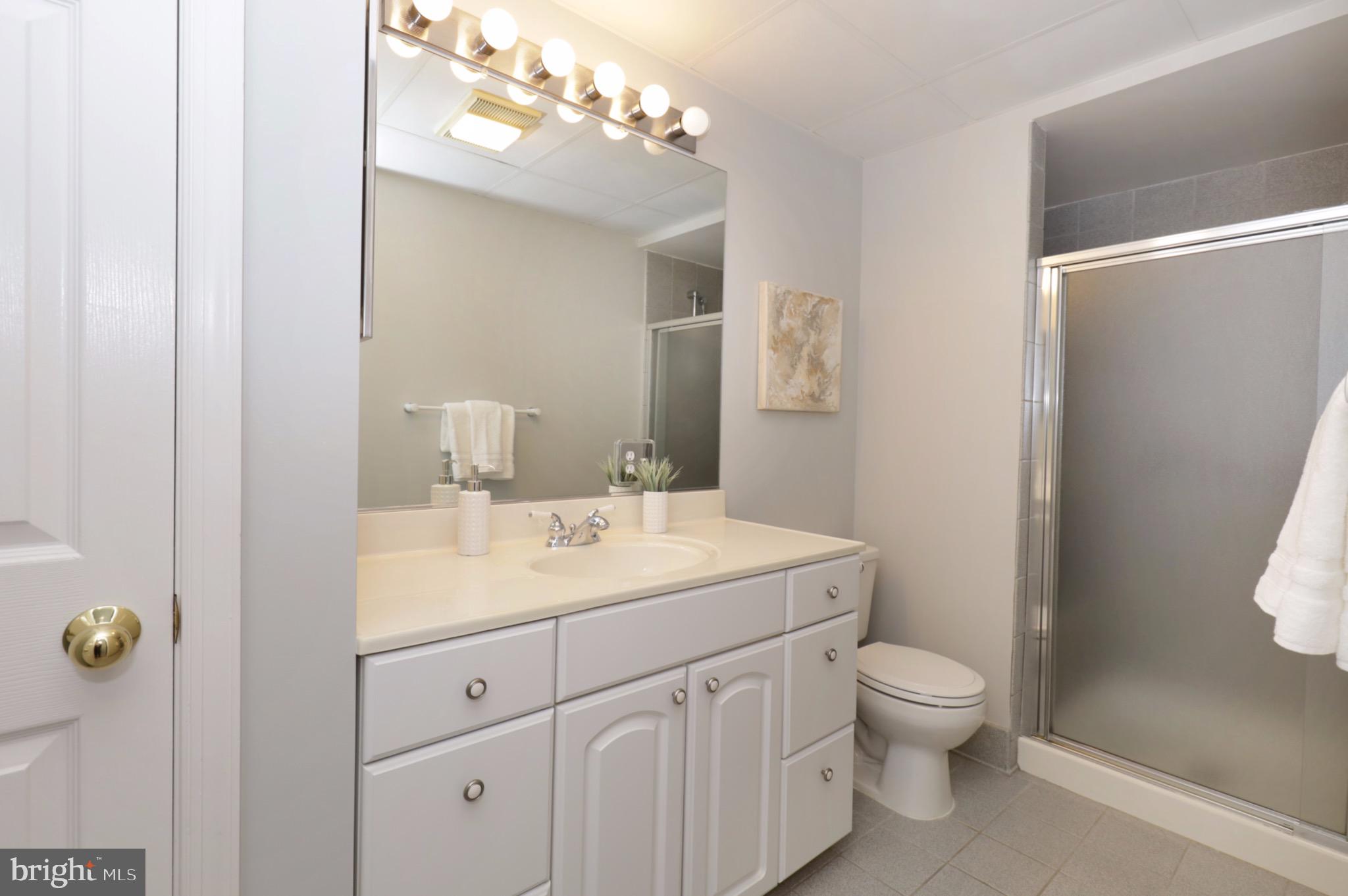 CROSSPOINTE - Residential