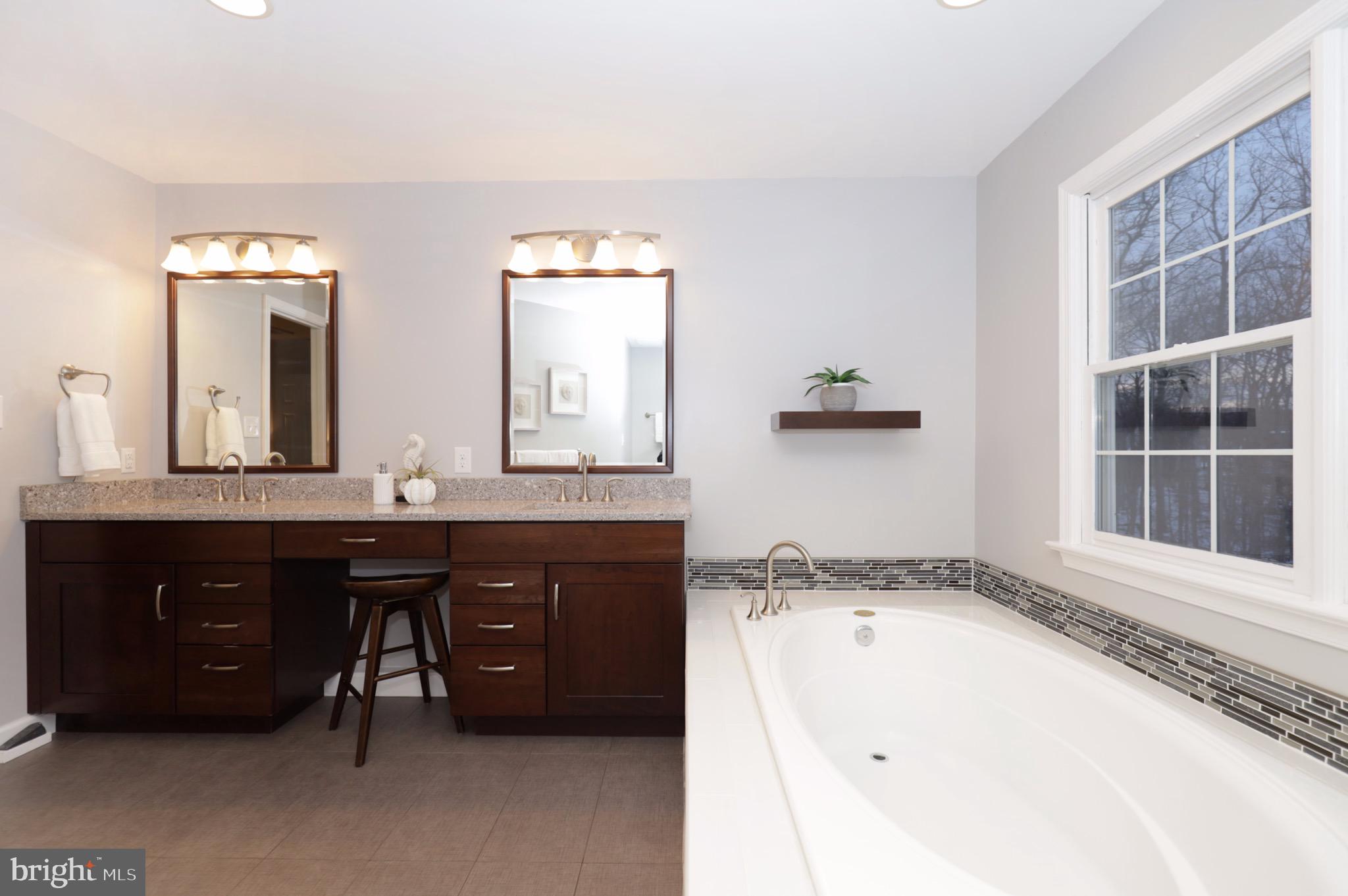 CROSSPOINTE - Residential