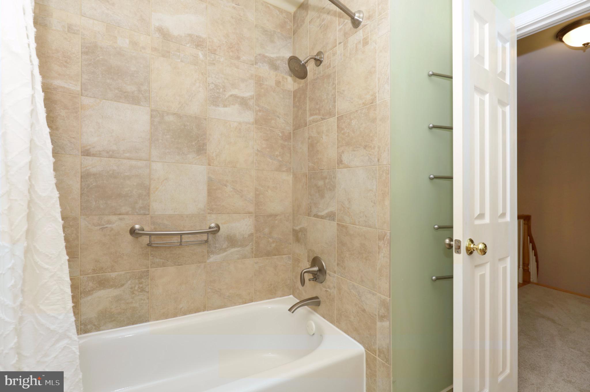 CROSSPOINTE - Residential