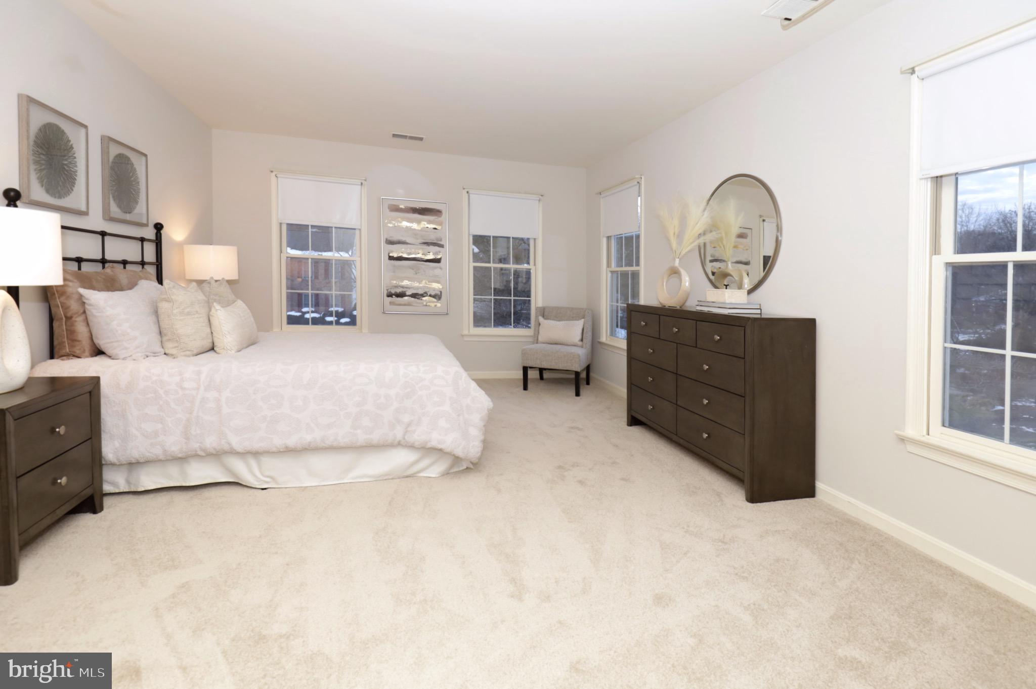 CROSSPOINTE - Residential