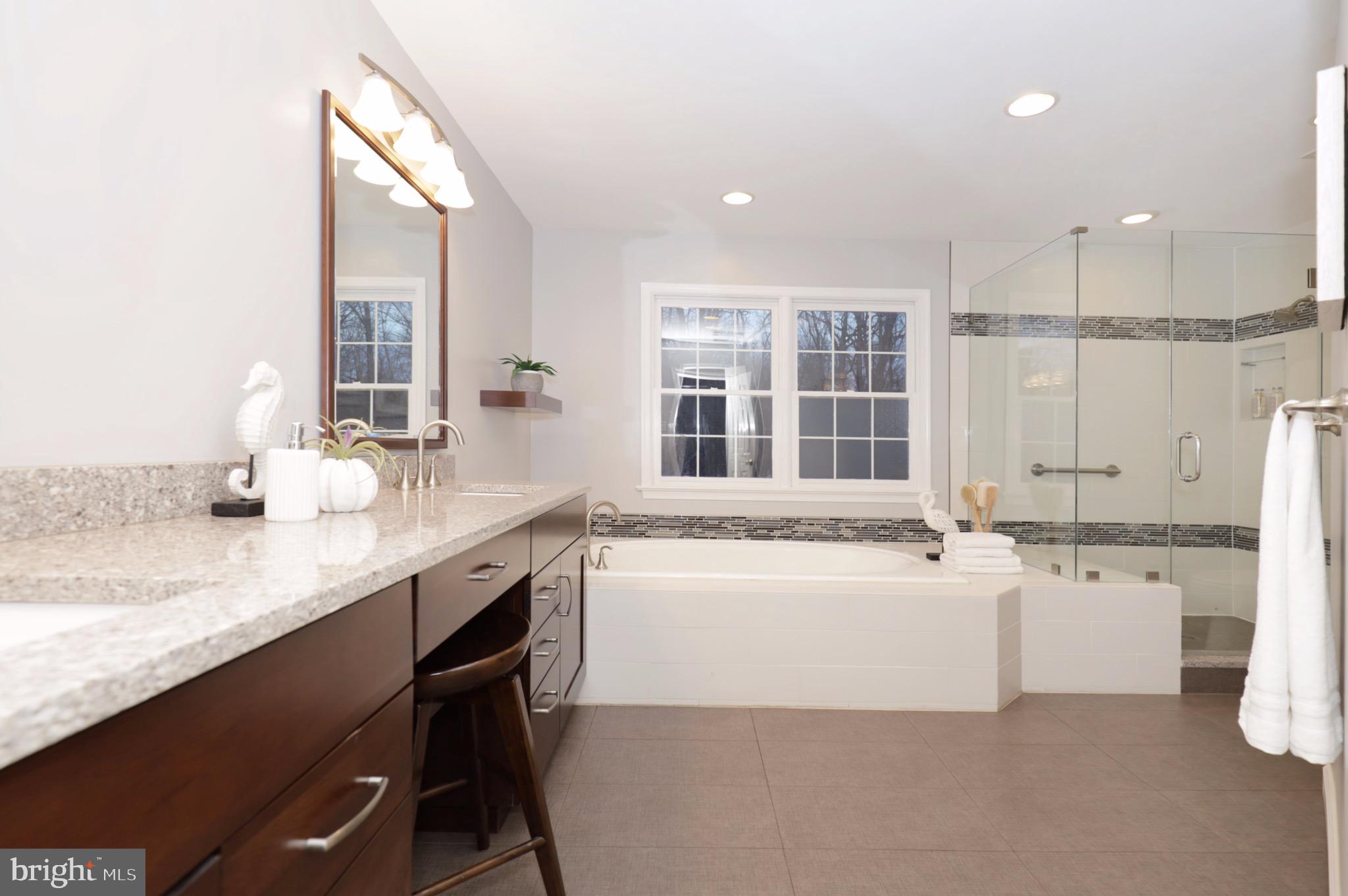 CROSSPOINTE - Residential