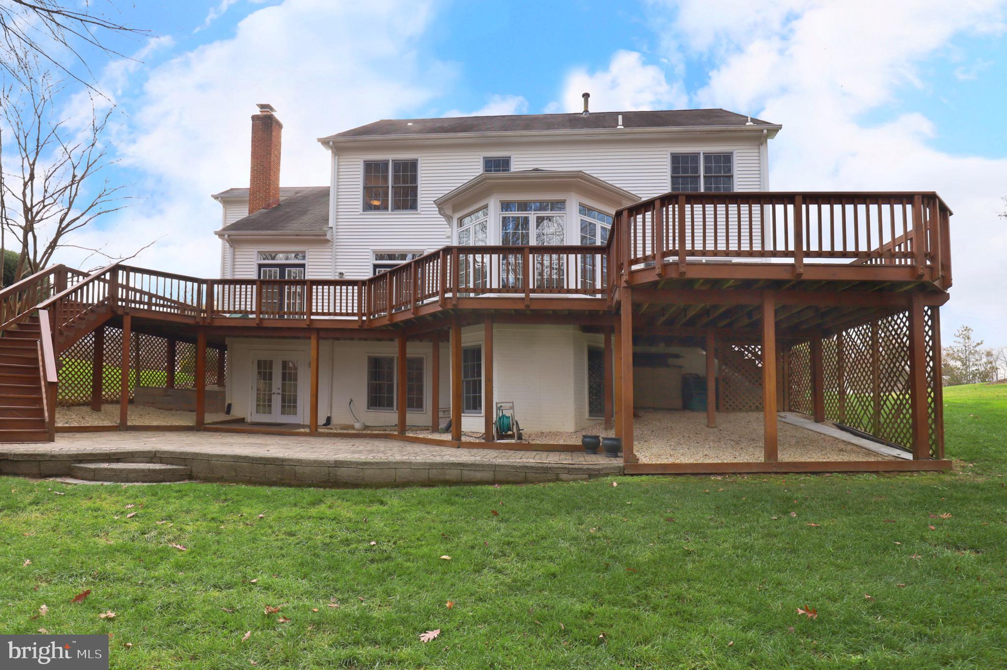 CROSSPOINTE - Residential