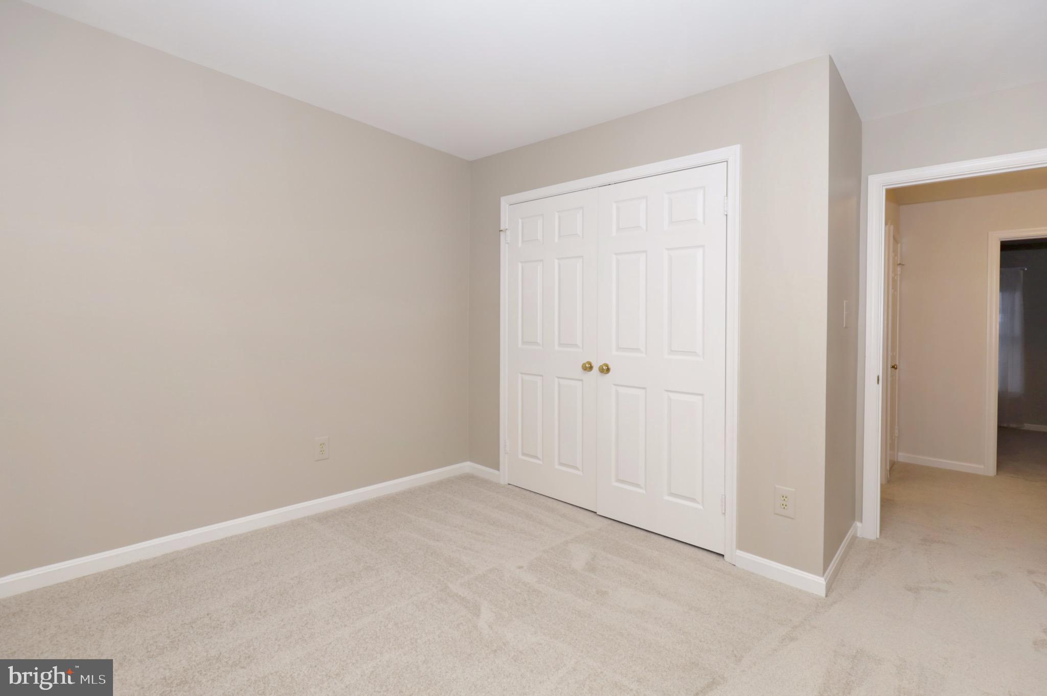 CROSSPOINTE - Residential