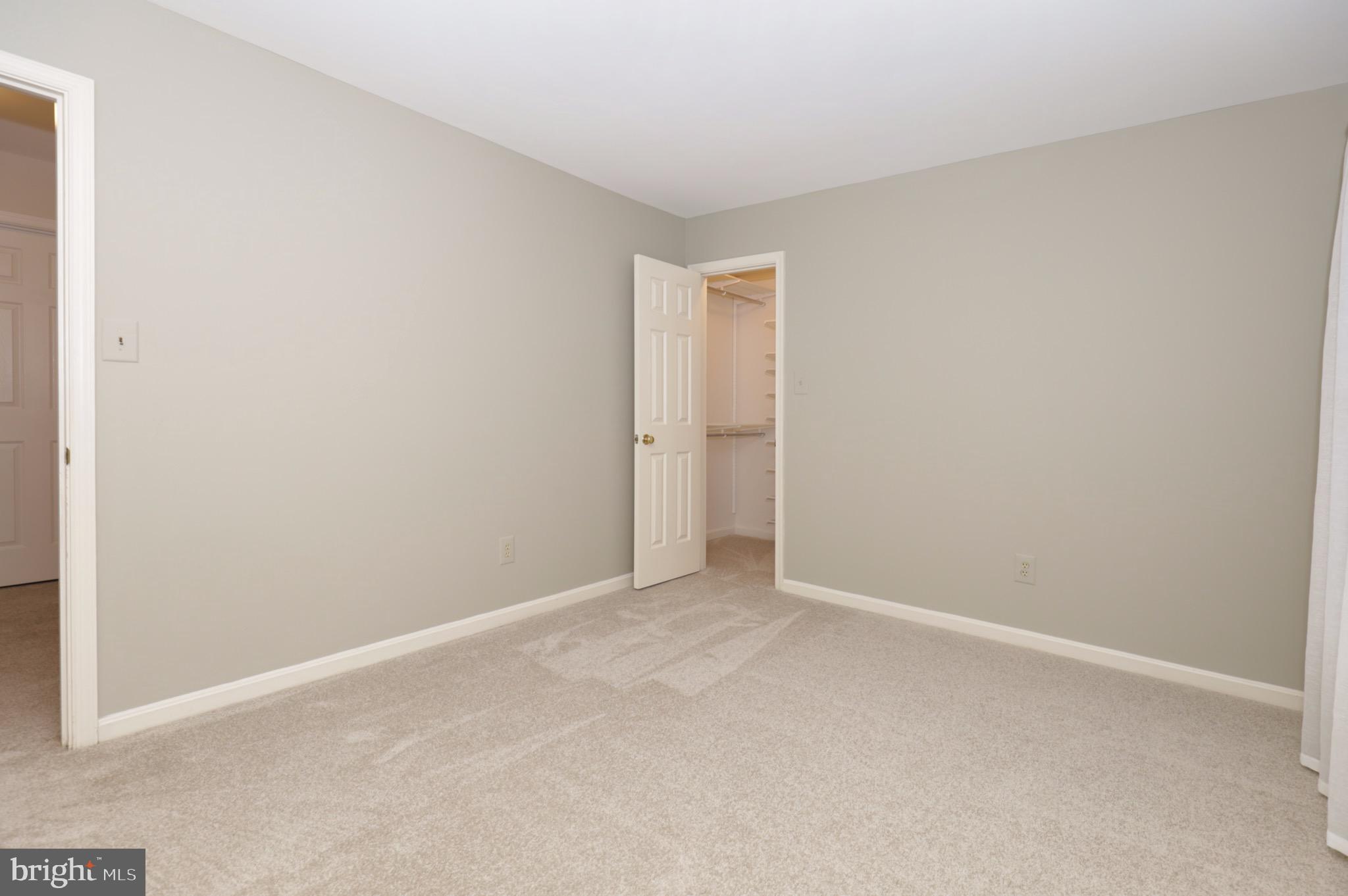 CROSSPOINTE - Residential