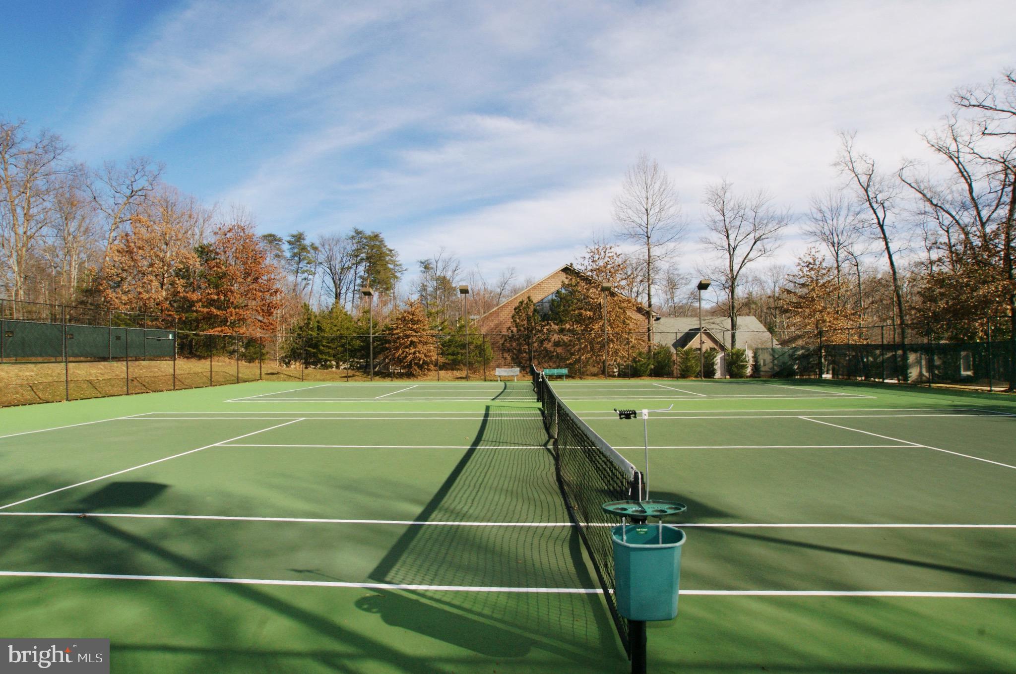 CROSSPOINTE - Residential