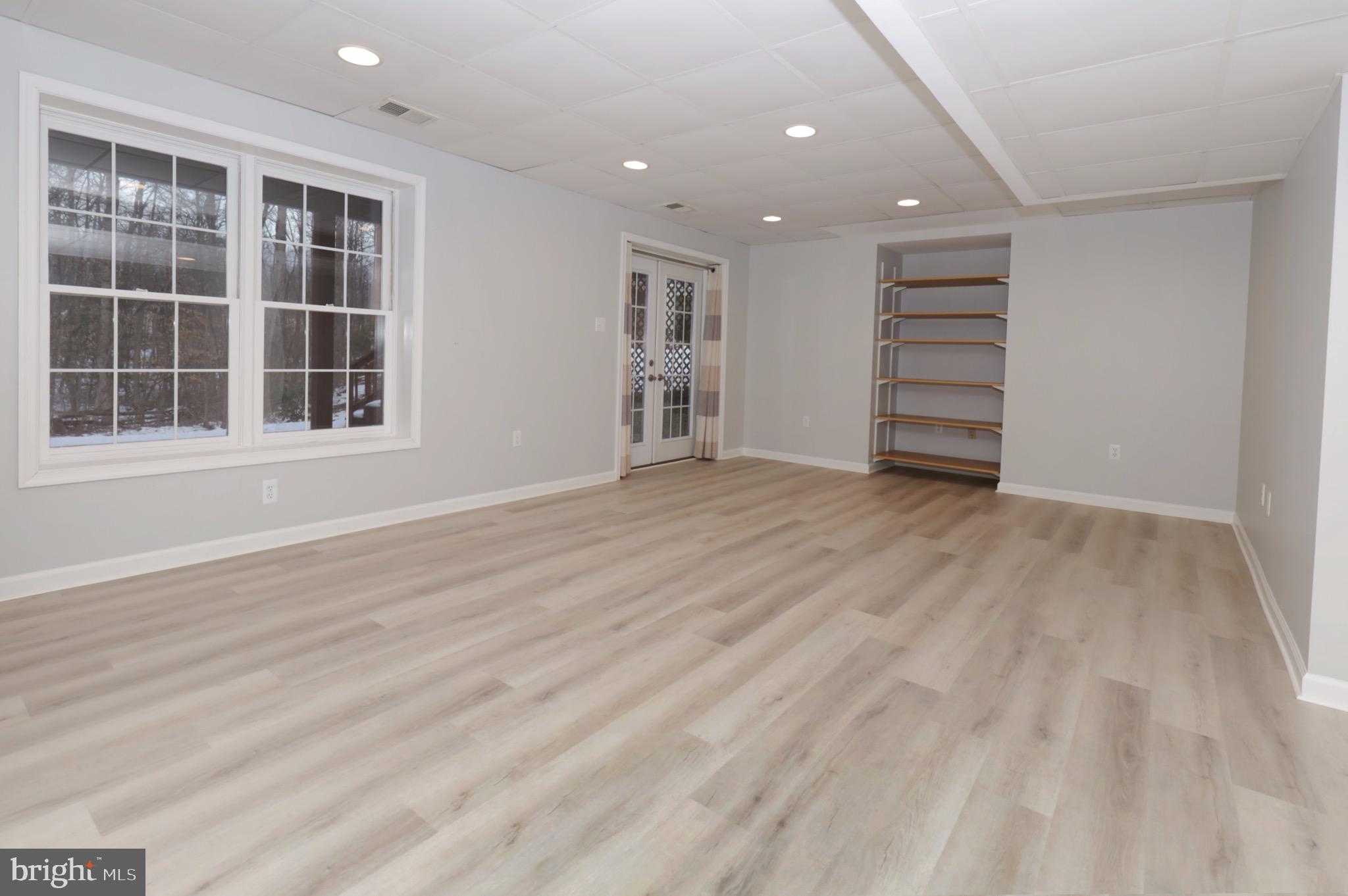 CROSSPOINTE - Residential