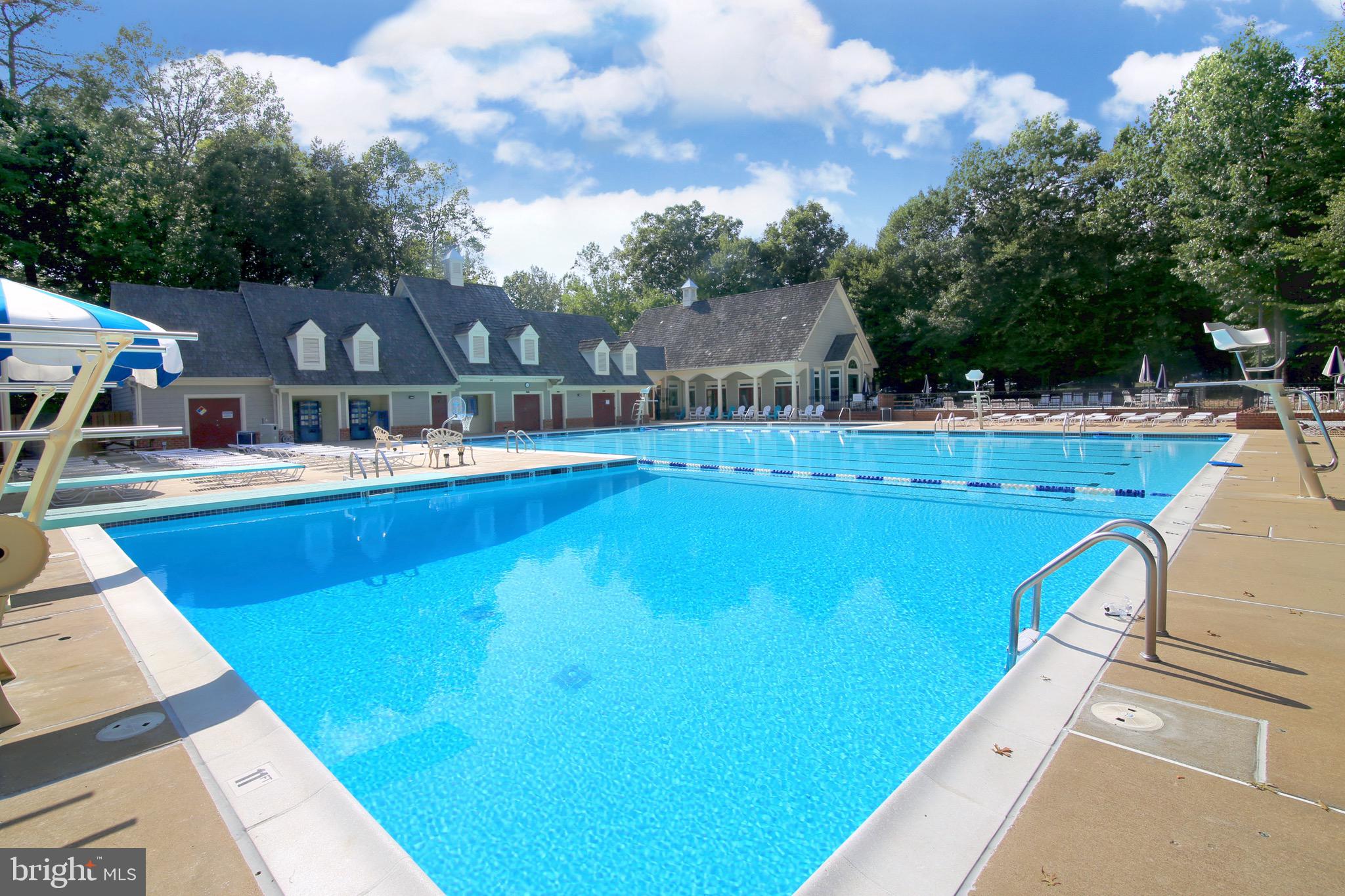 CROSSPOINTE - Residential