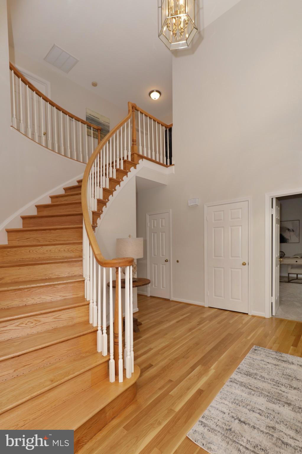 CROSSPOINTE - Residential