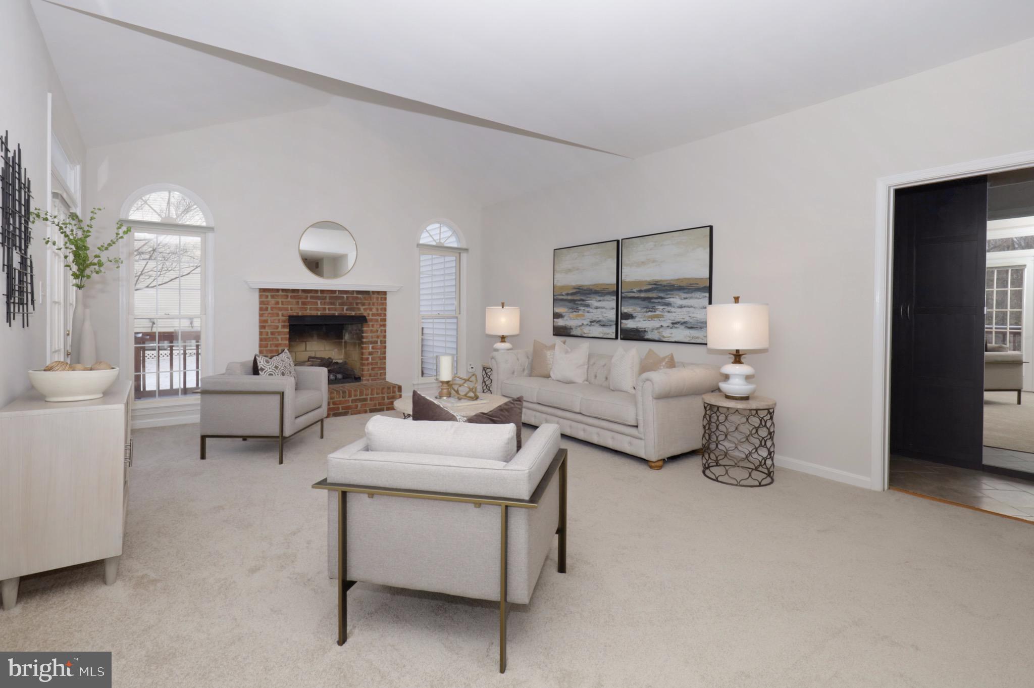 CROSSPOINTE - Residential