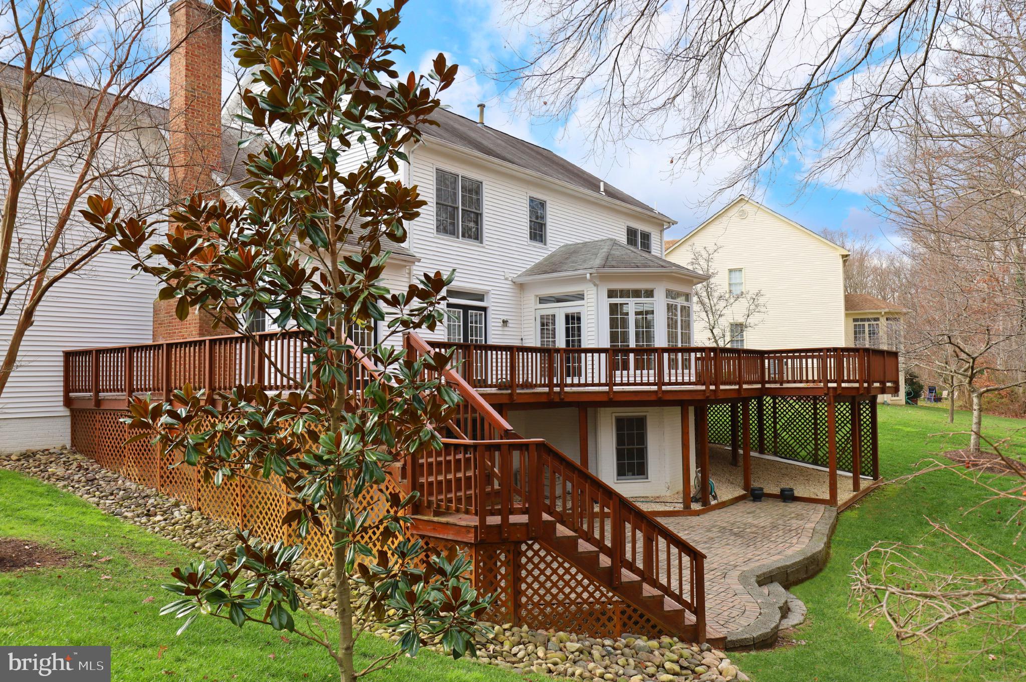 CROSSPOINTE - Residential