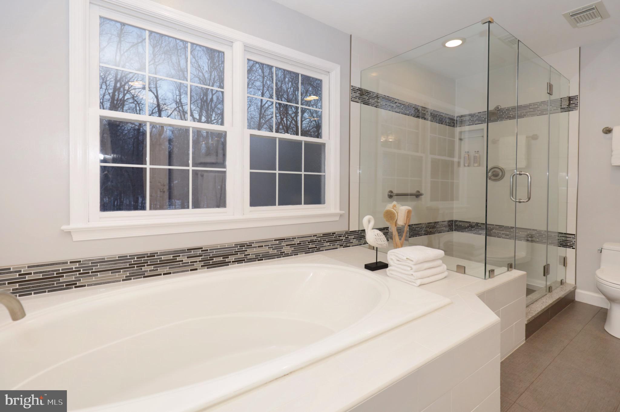 CROSSPOINTE - Residential