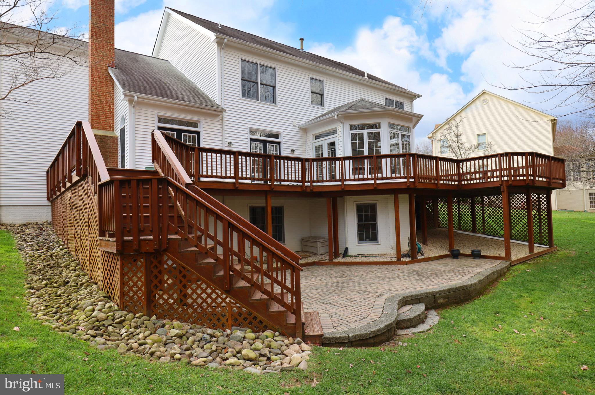 CROSSPOINTE - Residential