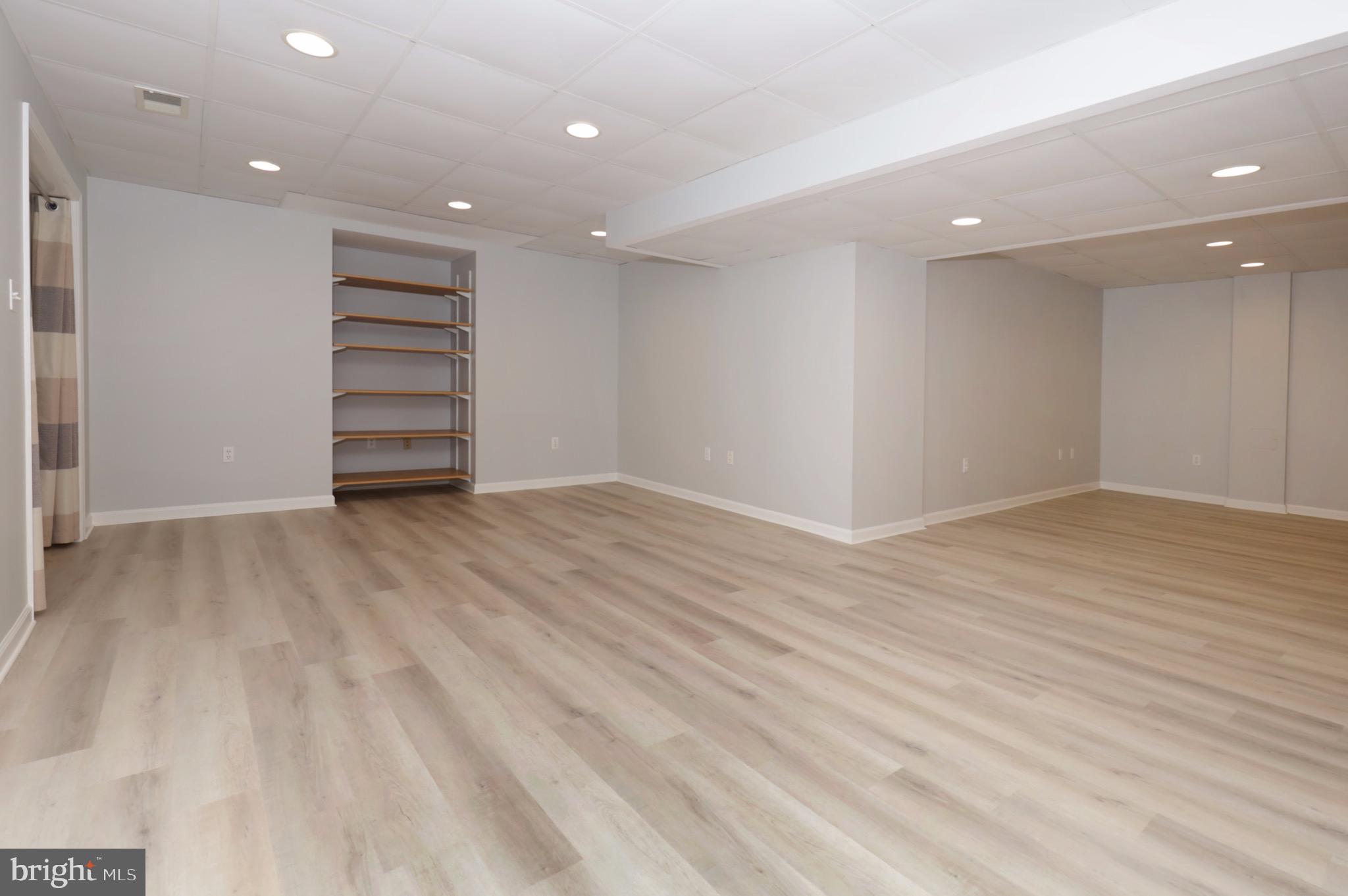 CROSSPOINTE - Residential