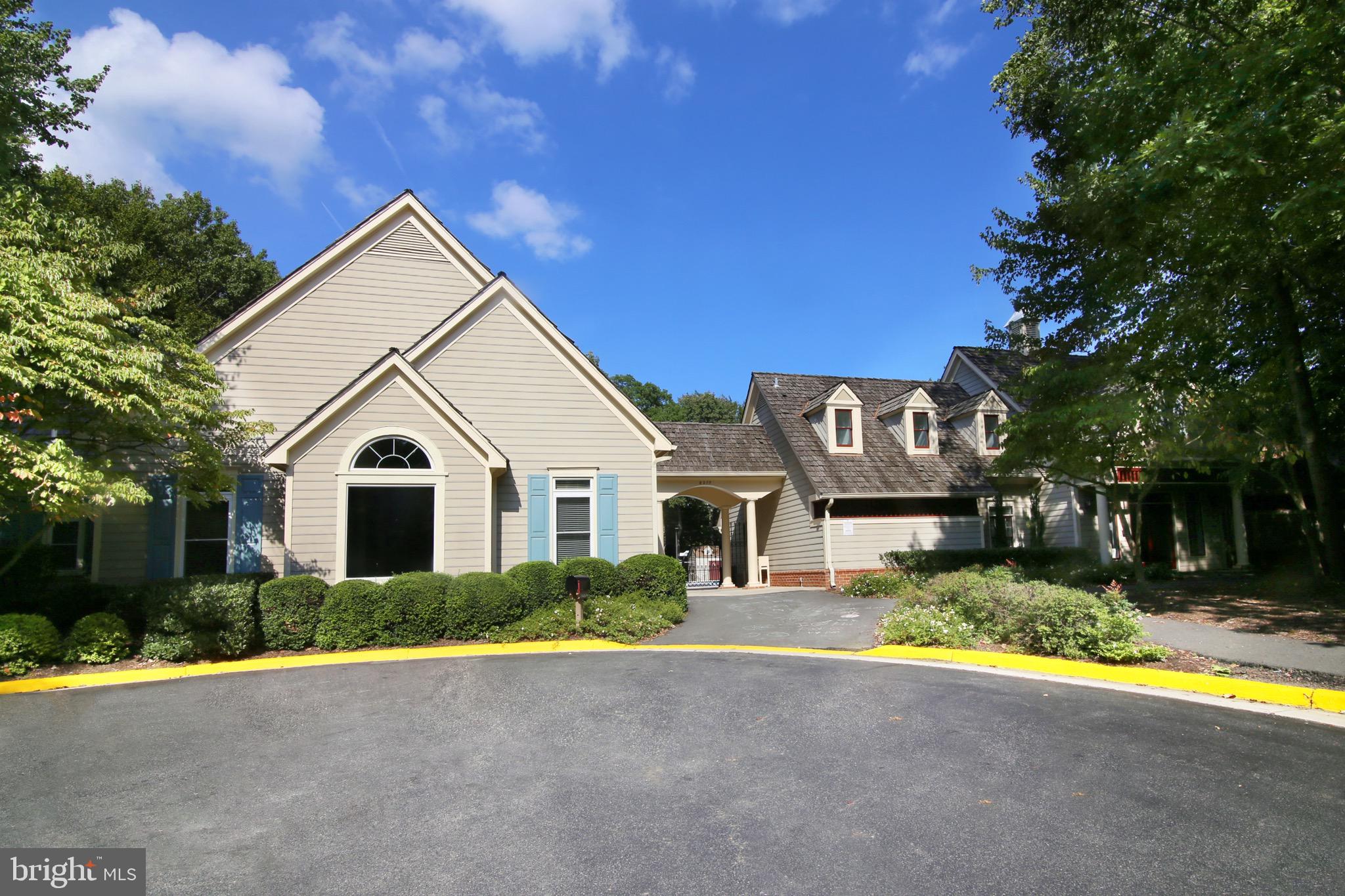 CROSSPOINTE - Residential